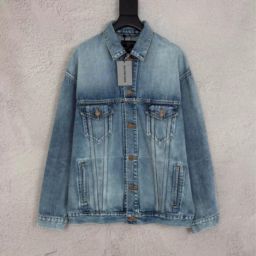 Balenciaga Balenciaga BLCG BB Graffiti Logo Blue Denim Jacket XS BNWT Size US XS / EU 42 / 0 - 1 Thumbnail