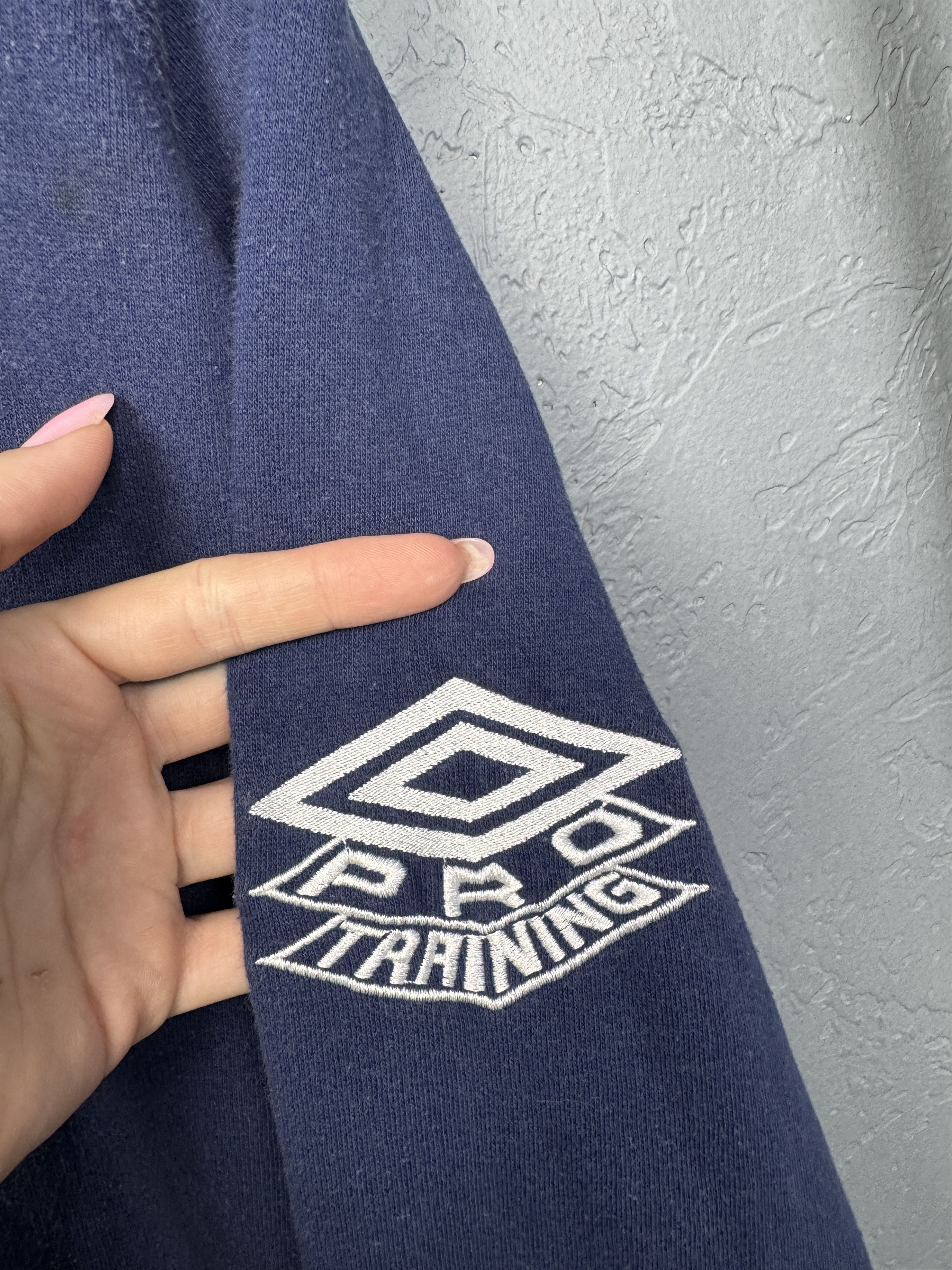 Umbro Umbro Pro Training 90s Vintage Mens Sweatshirt Size US XL / EU 56 / 4 - 5 Thumbnail