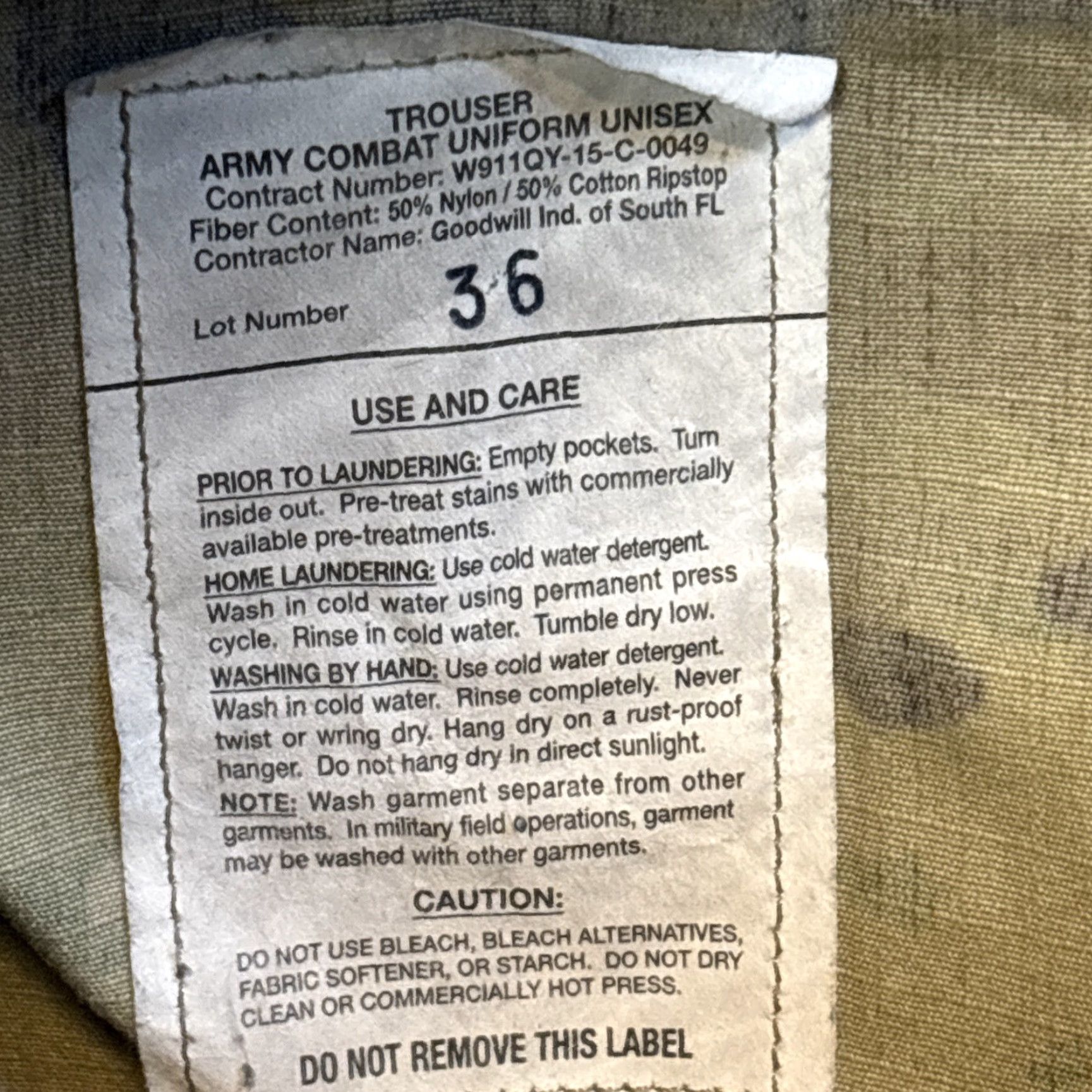 Vintage US Military BDU Camo Cargo Pants Pants Unisex 36 Beige Green Belt Belt Loops Regular Straight Pocket Cargo Front Flat Front Button Fly Size US 36 / EU 52 - 4 Thumbnail