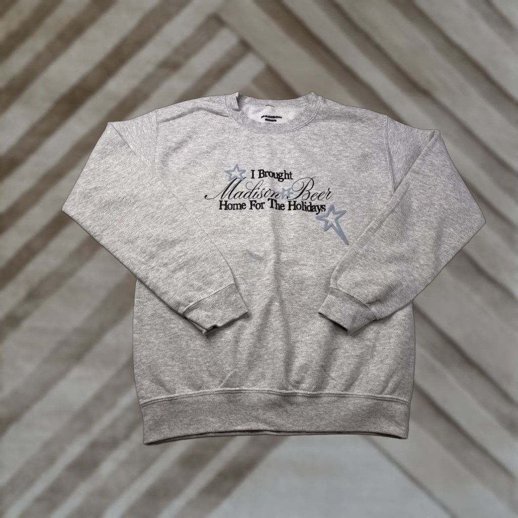 VINTAGE Madison Beer Sweatshirt Sweatshirt Small Gray Cotton Polyester Logo Crew Neck Long Sleeve Unisex Adults Mens Womens Girls Boys