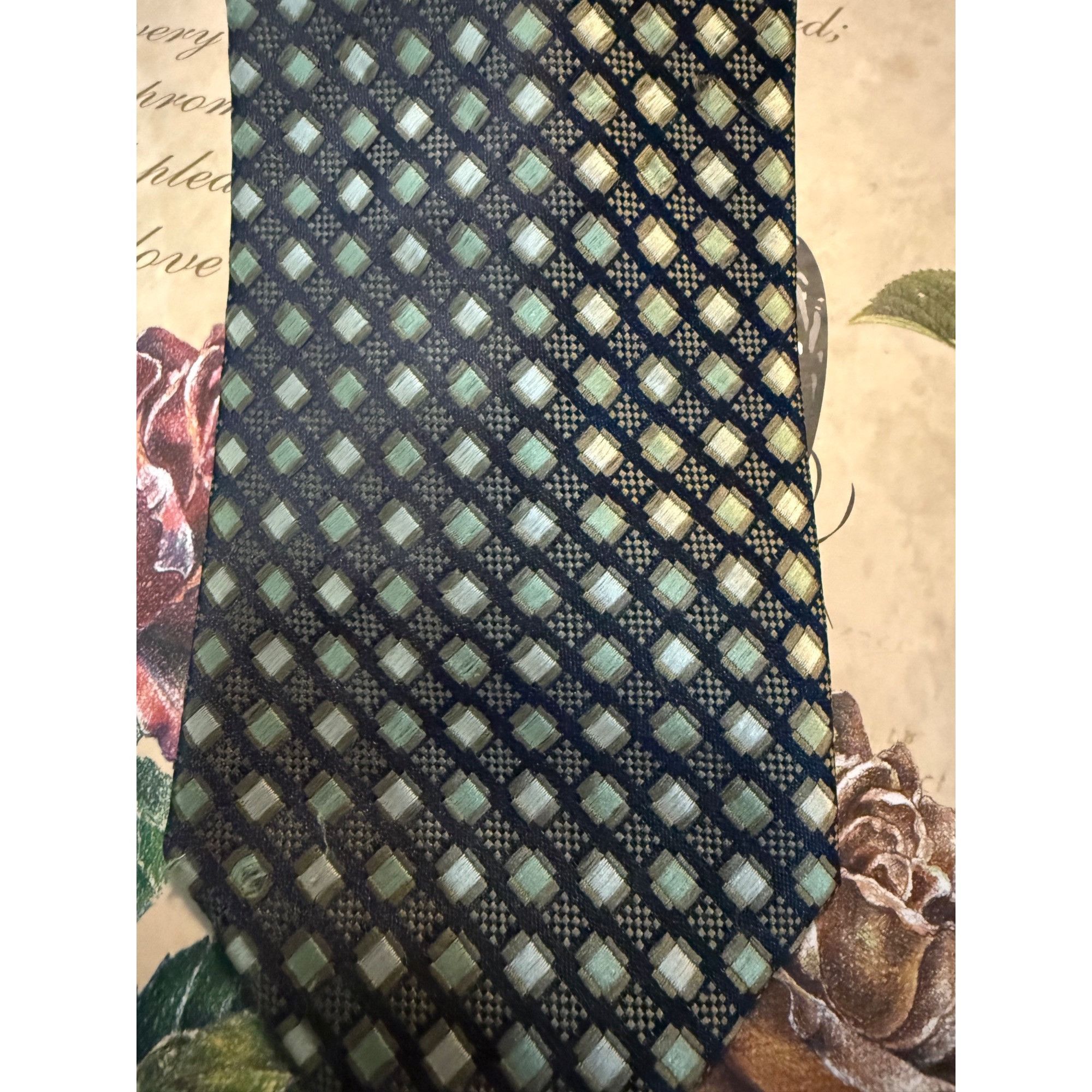 Pierre Cardin Pierre Cardin Geometric Pattern Silk Tie In Navy & Gold Size ONE SIZE - 4 Thumbnail