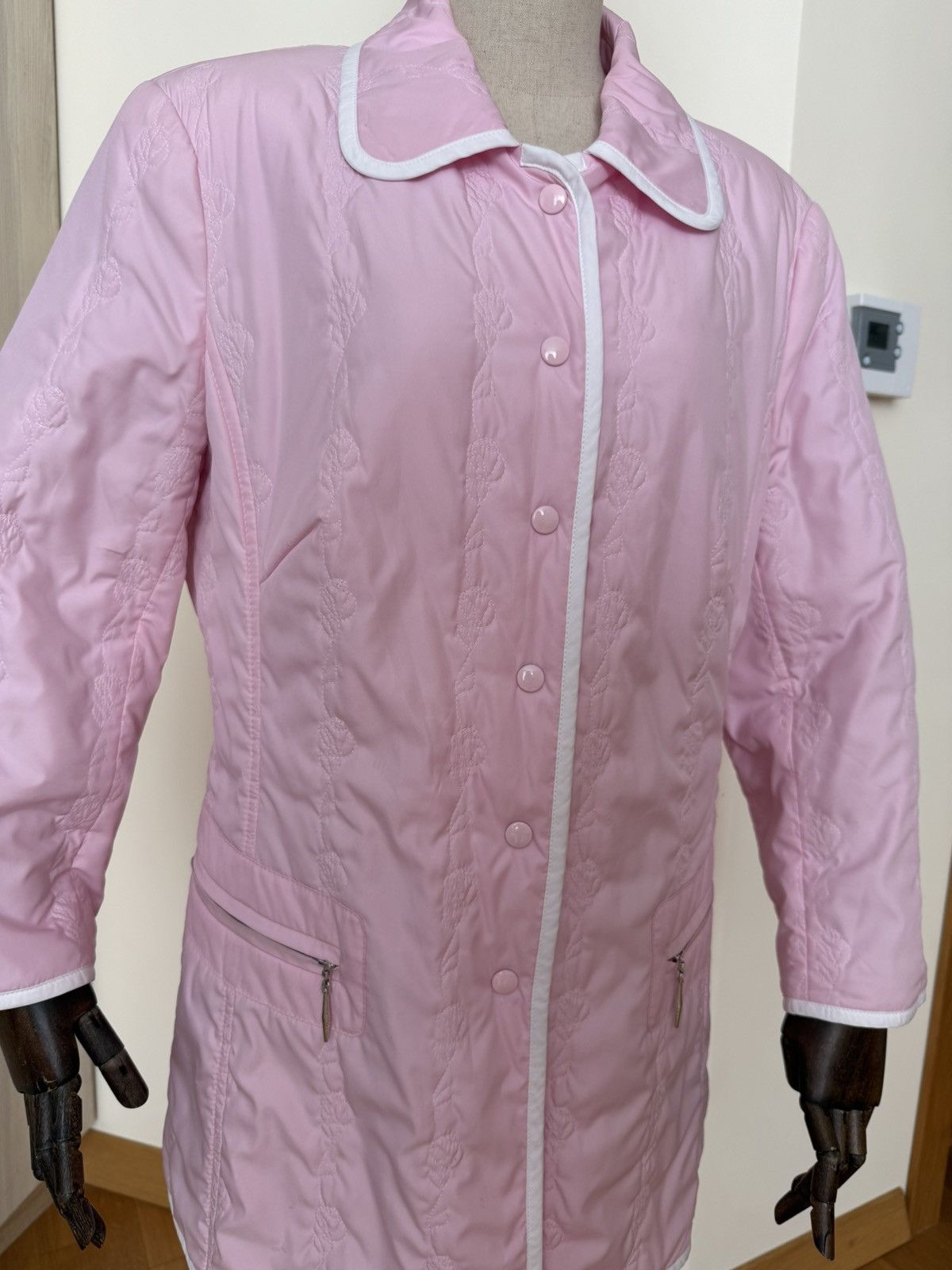 Escada Escada Vintage Quilted Jacket – Pink Satin Size M / US 6-8 / IT 42-44 - 3 Thumbnail
