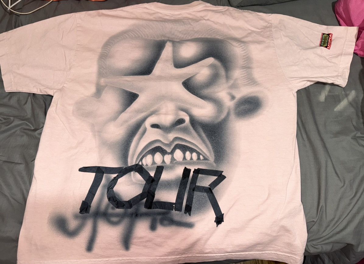 Travis Scott Travis Scott Utopia Circus Maximus Pink star tee Size US XL / EU 56 / 4 - 5 Thumbnail
