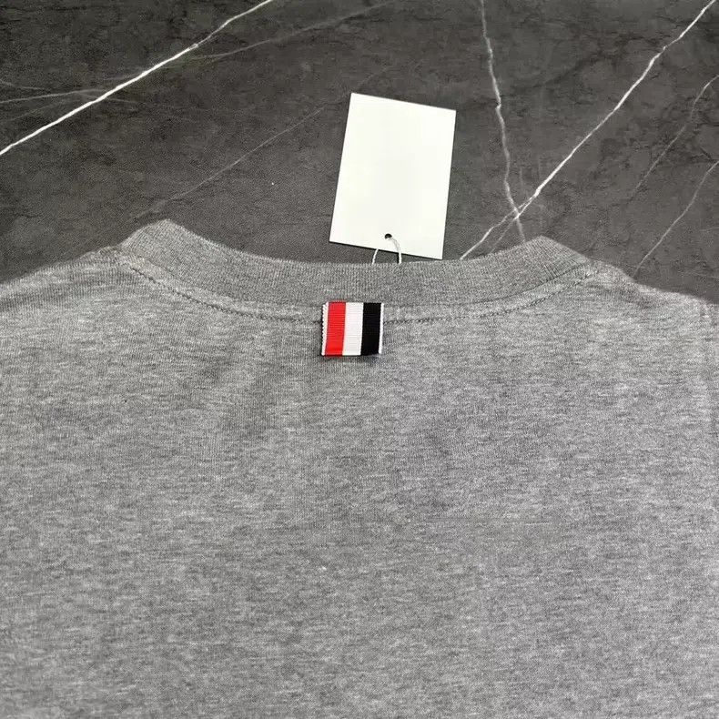 Thom Browne Thom Browne Gray four-barrel long sleeves Size US XL / EU 56 / 4 - 6 Thumbnail