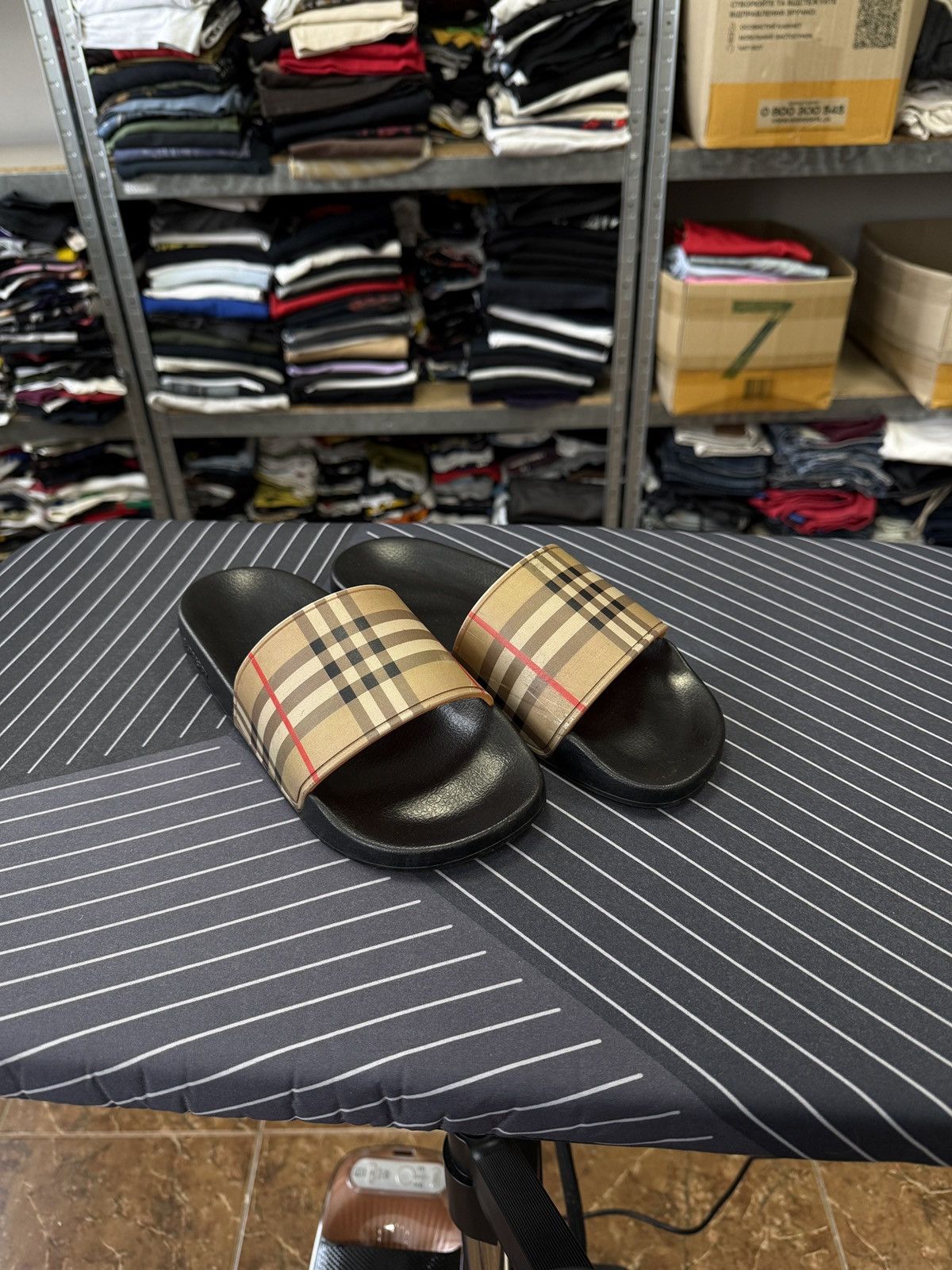 Burberry 🇬🇧 Burberry Nova Check Slides Pool Sandals Made in Italy Size US 6.5 / EU 39-40 - 1 Thumbnail