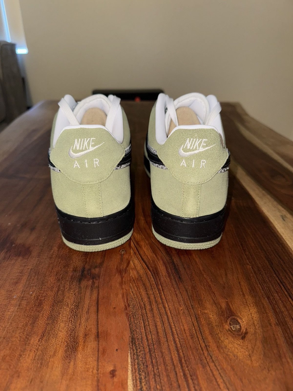 Nike Nike Air Force 1 Size US 12 / EU 45 - 4 Thumbnail