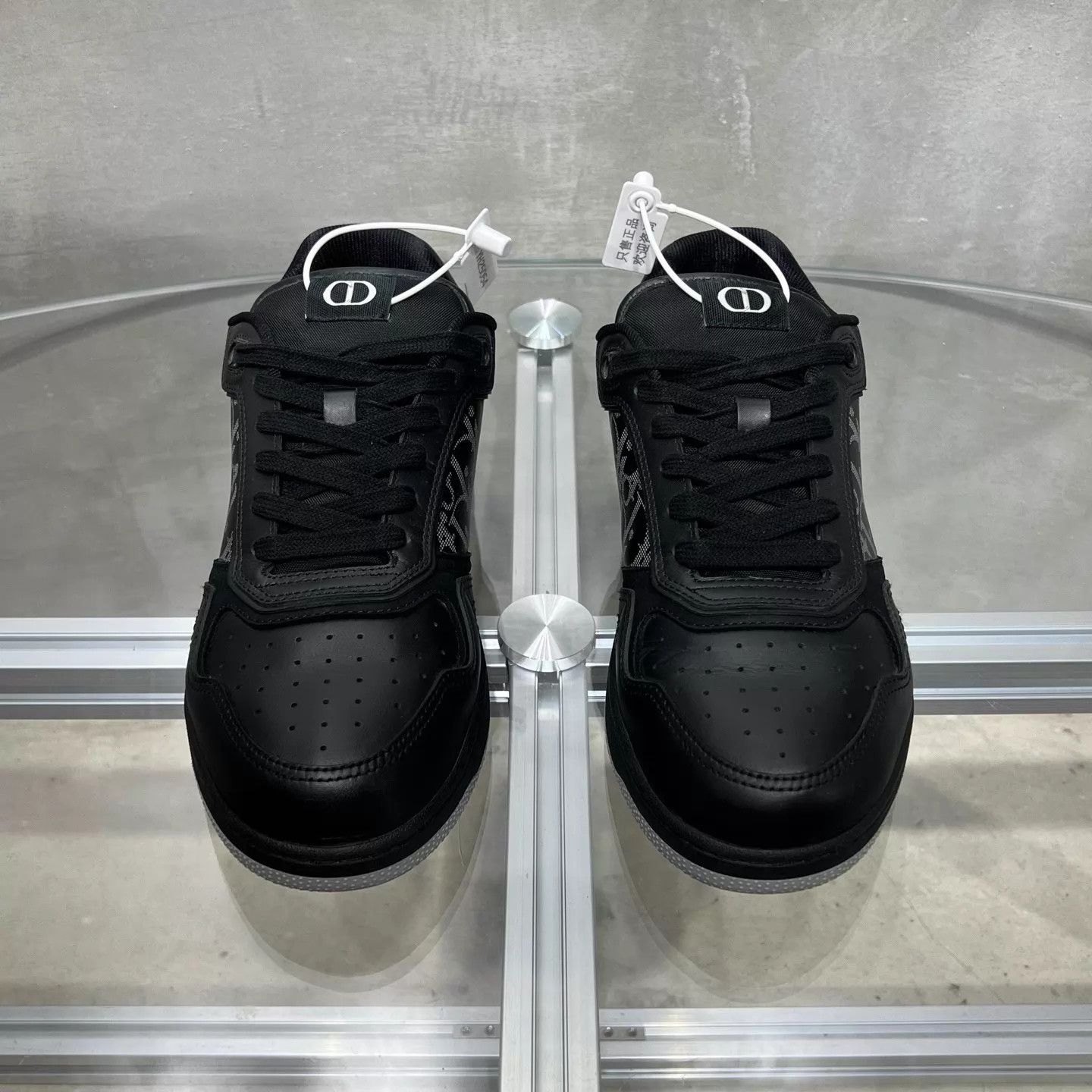 Dior Dior B27 Low-Top Sneakers Black Size 42 Size US 9 / EU 42 - 1 Thumbnail