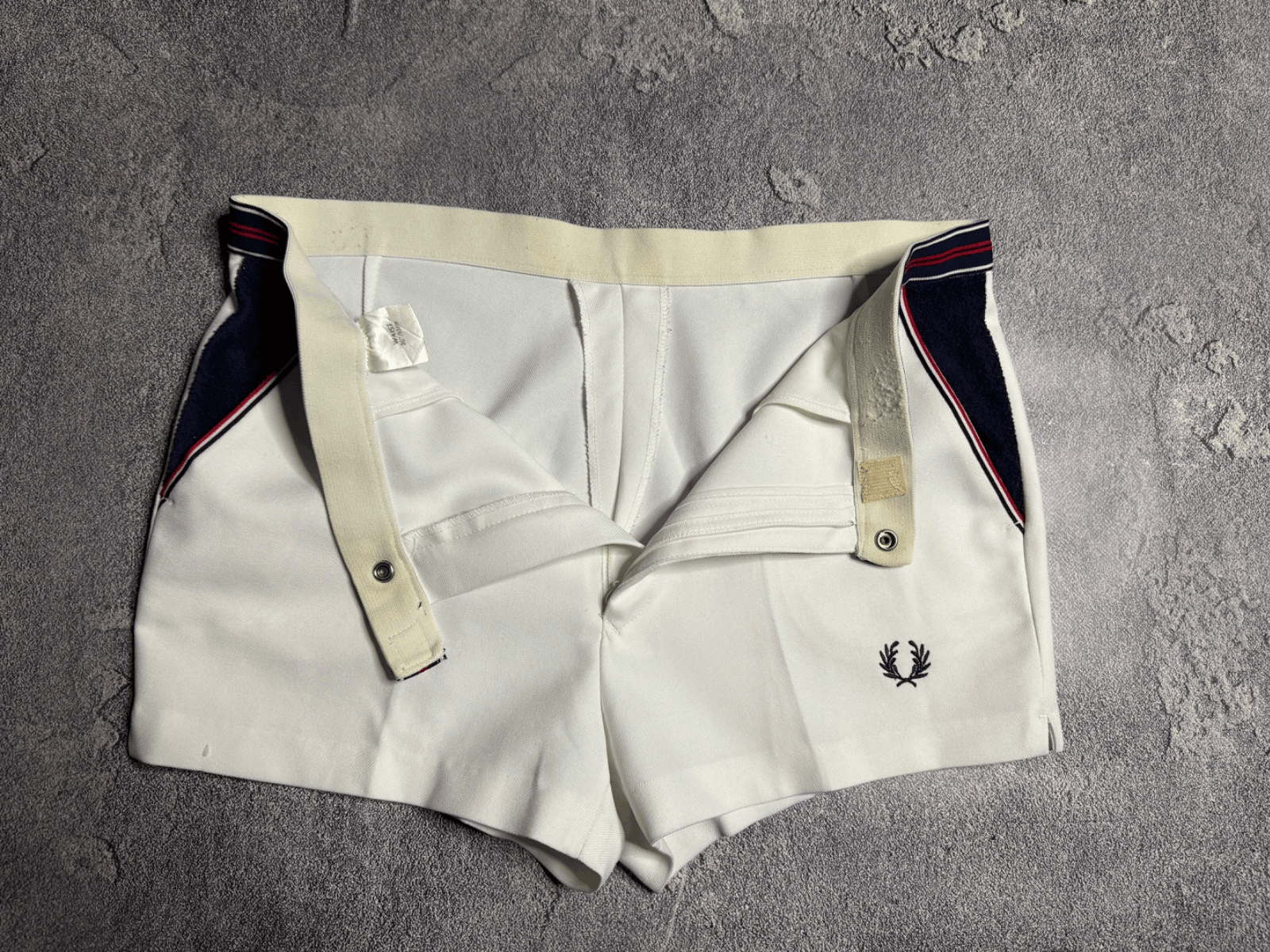 Fred Perry vintage Fred Perry men's short 36'' Size US 36 / EU 52 - 4 Thumbnail