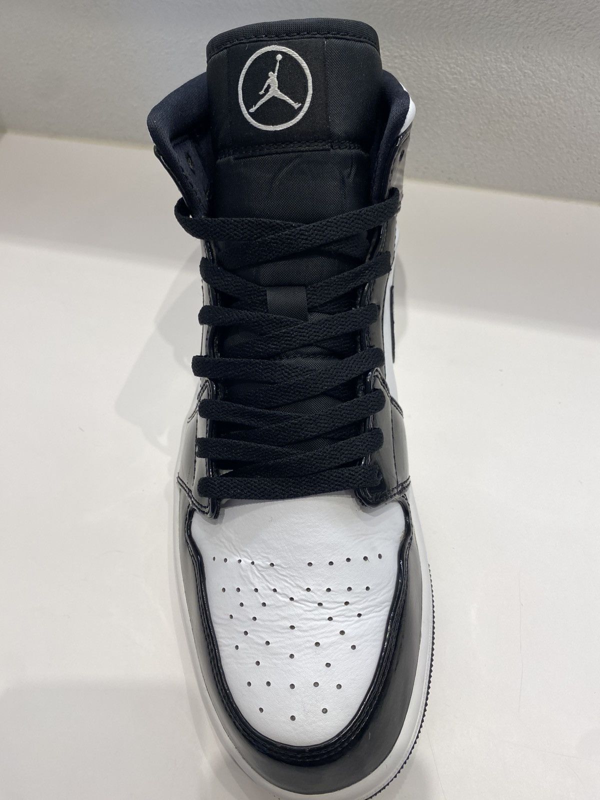 Jordan Brand × Nike Nike Jordan 1 Mid, Carbon Fiber Size US 11 / EU 44 - 10 Thumbnail