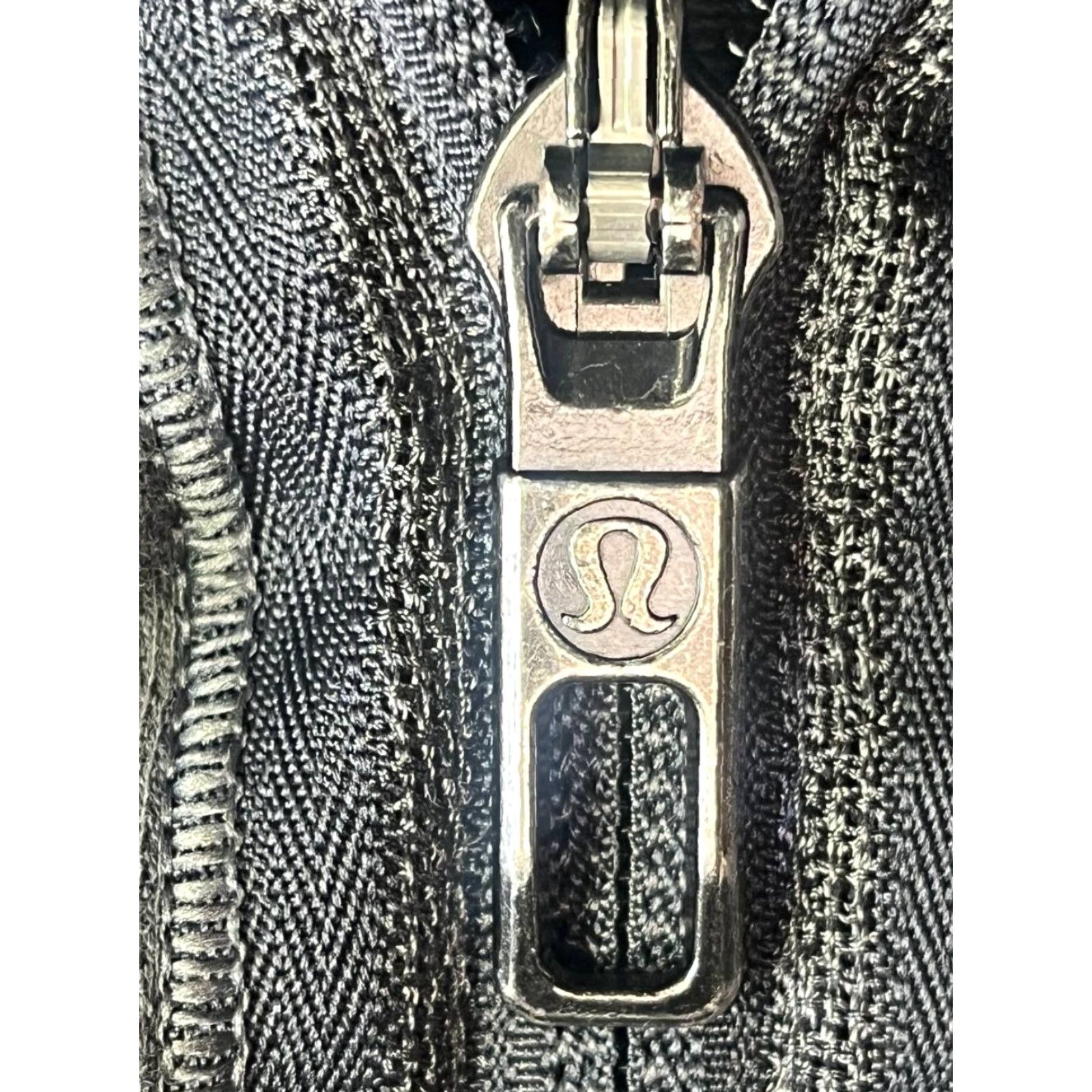 Lululemon Lululemon Shift Jacket Full Zip Performance Sweater Sweatshirt Men's L Size Gray Size US L / EU 52-54 / 3 - 7 Thumbnail
