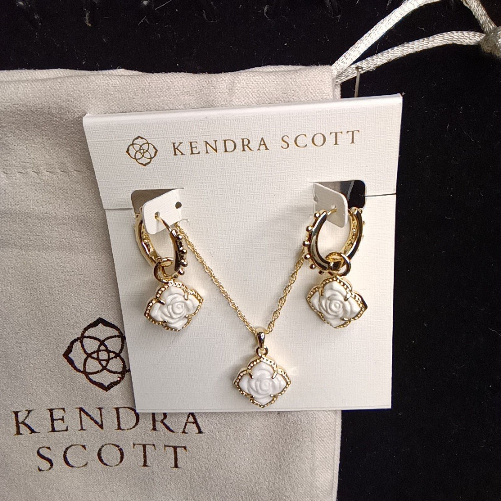 Kendra Scott Kendra Scott Mallory Rose Huggie Hoop Earrings Necklace Set Size ONE SIZE - 4 Thumbnail