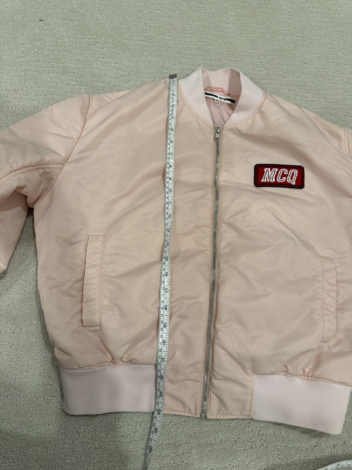 McQ Alexander McQueen Men’s McQ Alexander McQueen pink bomber jacket patch IT48 Size US M / EU 48-50 / 2 - 15 Thumbnail