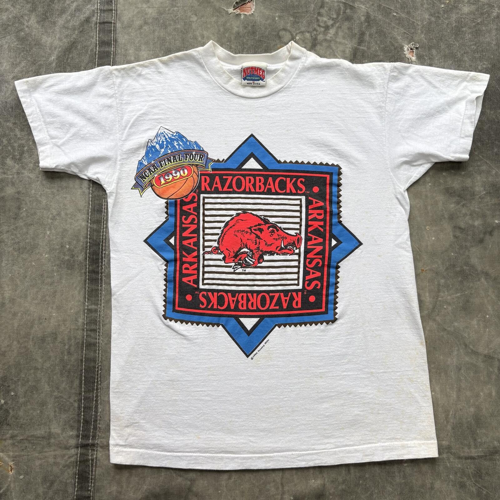 Nutmeg Vintage 90s Arkansas Razorbacks Basketball Final Four Shirt Size US M / EU 48-50 / 2 - 1 Thumbnail