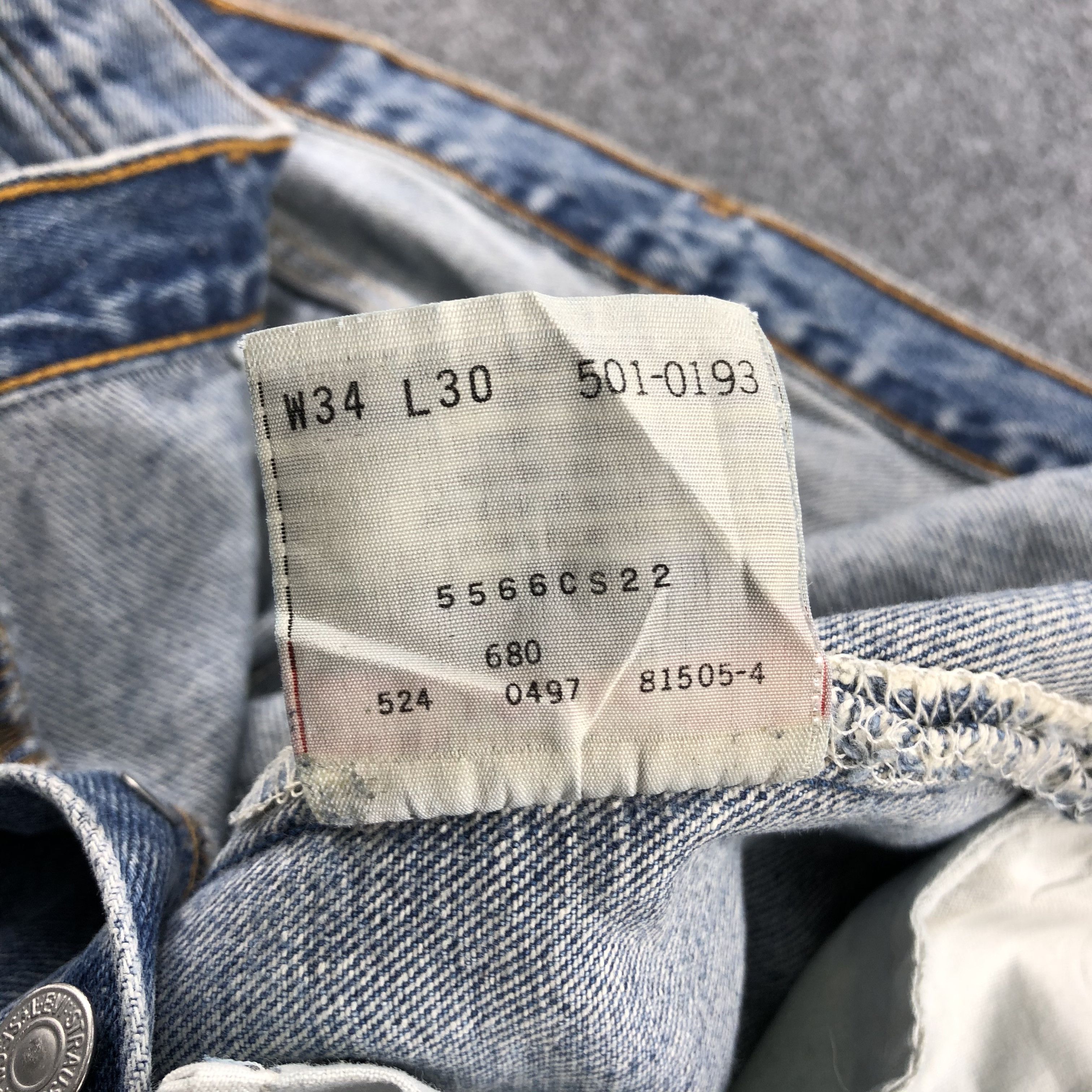Levi's Vintage 90s Light Wash Levis 501 Denim Jeans-JM832 Size US 34 / EU 50 - 11 Thumbnail