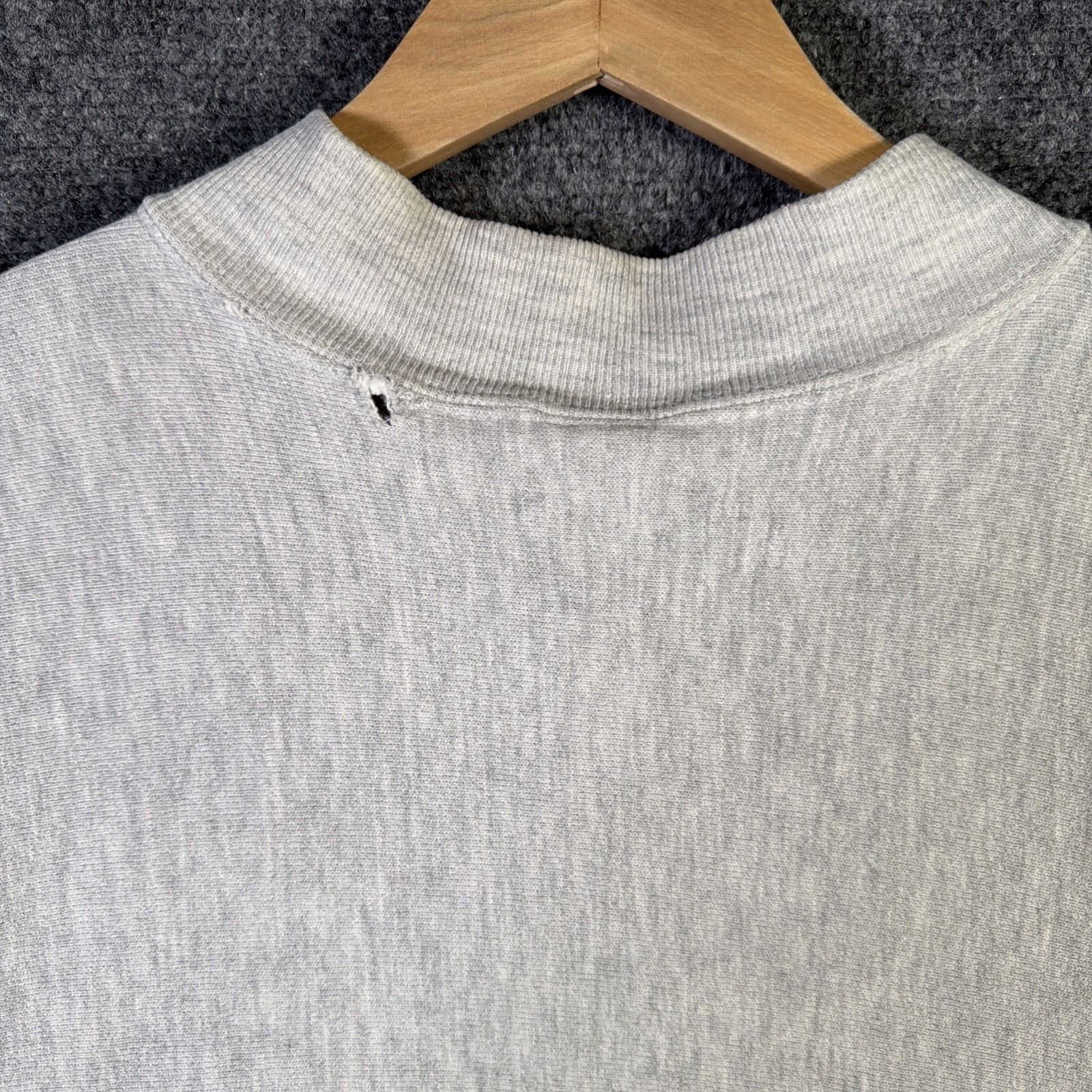 Champion Vintage Champion Reverse Weave Sweatshirt Large Gray 90s Size US L / EU 52-54 / 3 - 8 Thumbnail