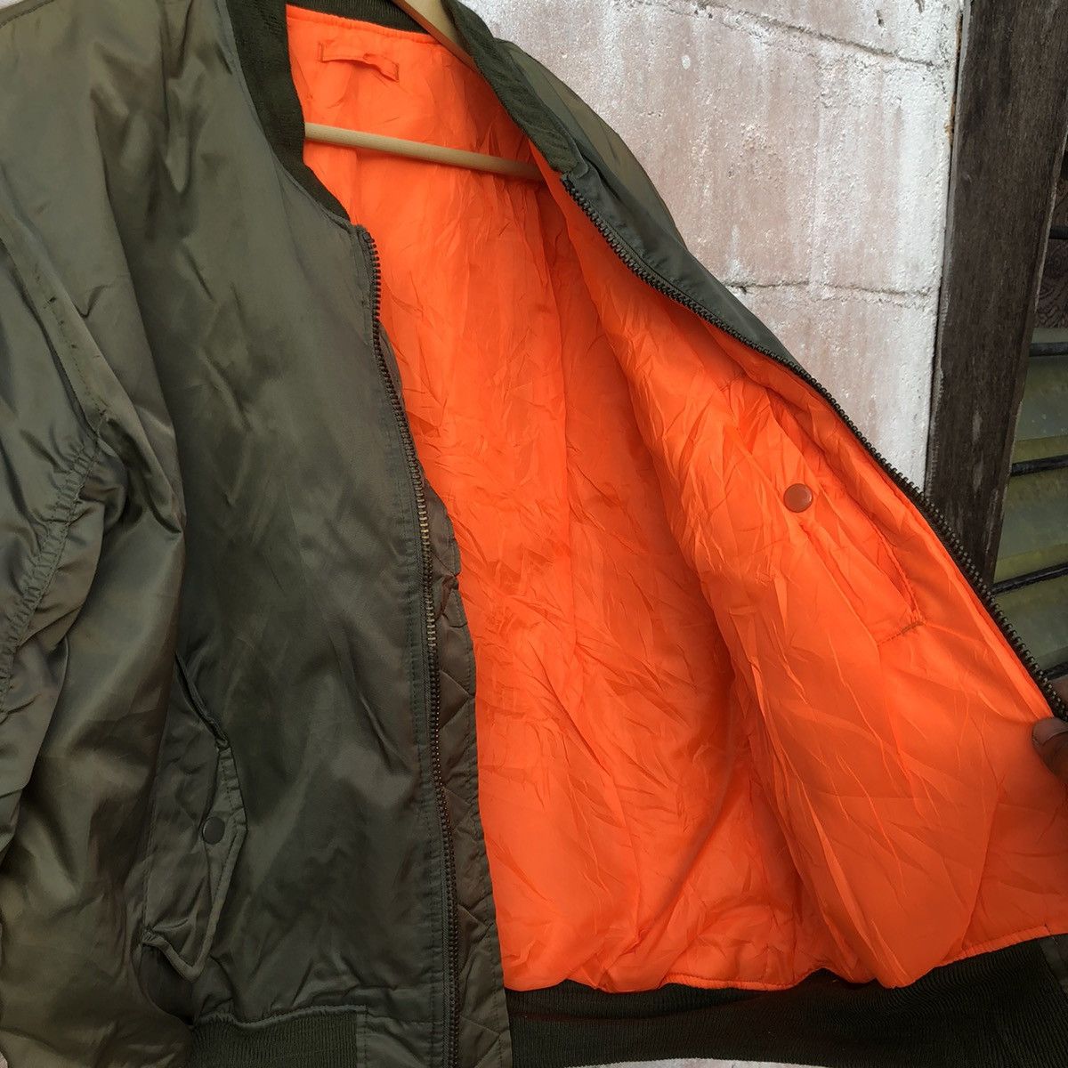 Other Bomber Flyers Jacket Military Ma-1 Sun Faded Size US L / EU 52-54 / 3 - 7 Thumbnail