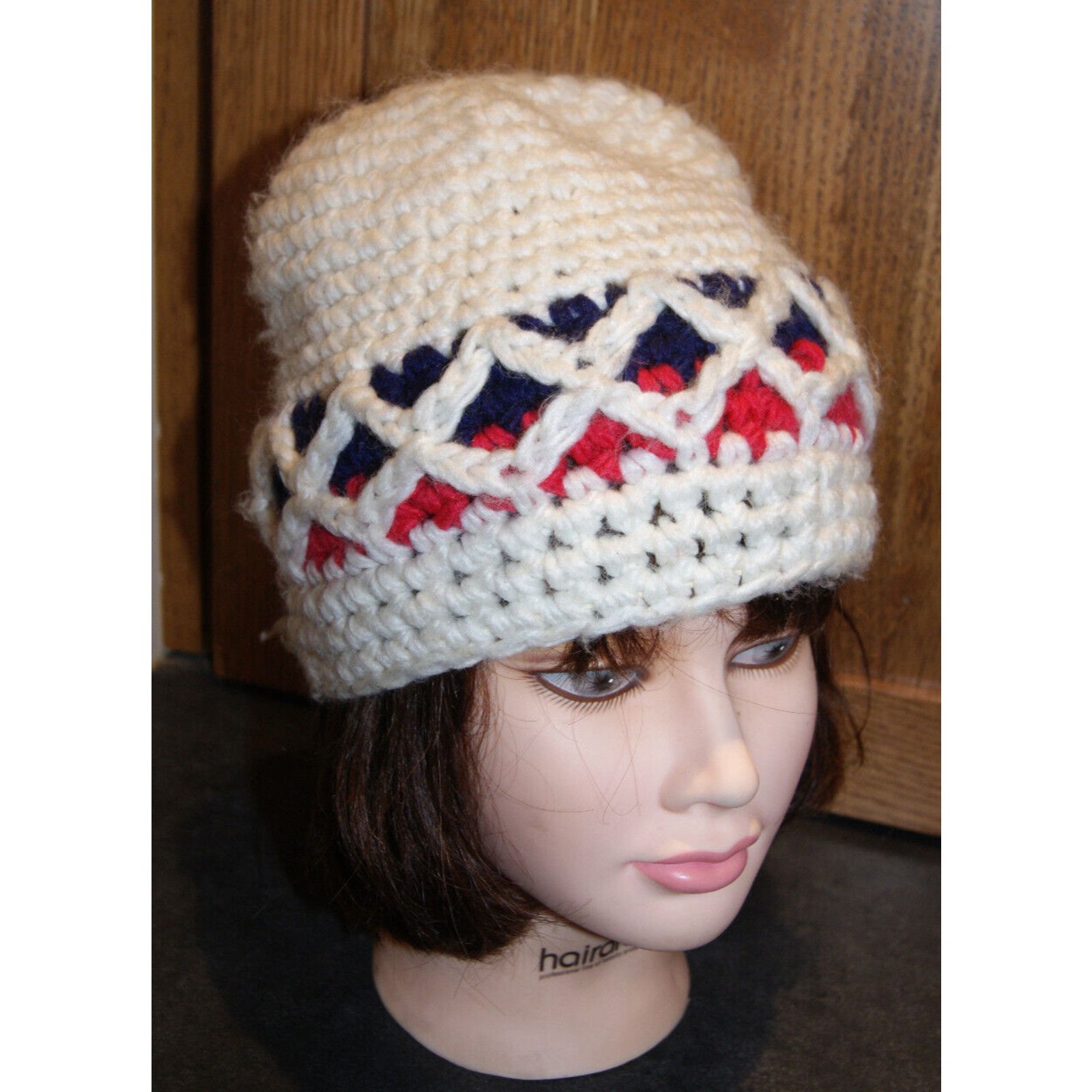 Handmade Womens Winter Hat Hand Knit Crocheted Vintage 70s Beanie Size ONE SIZE - 1 Thumbnail