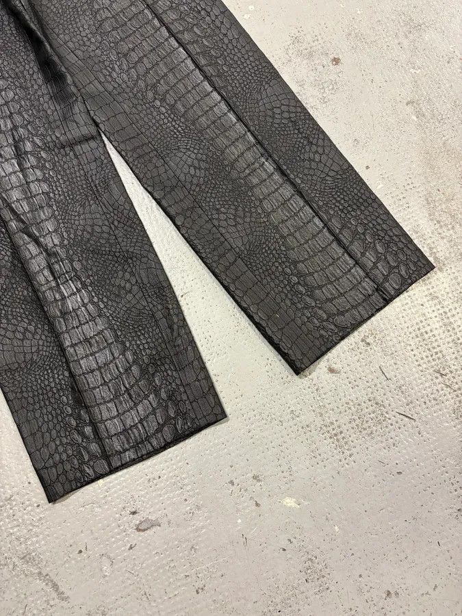 Jean Paul Gaultier 2000s Jean Paul Gaultier Black Crocodile Embossed Pants Size 26" / US 2 / IT 38 - 9 Thumbnail