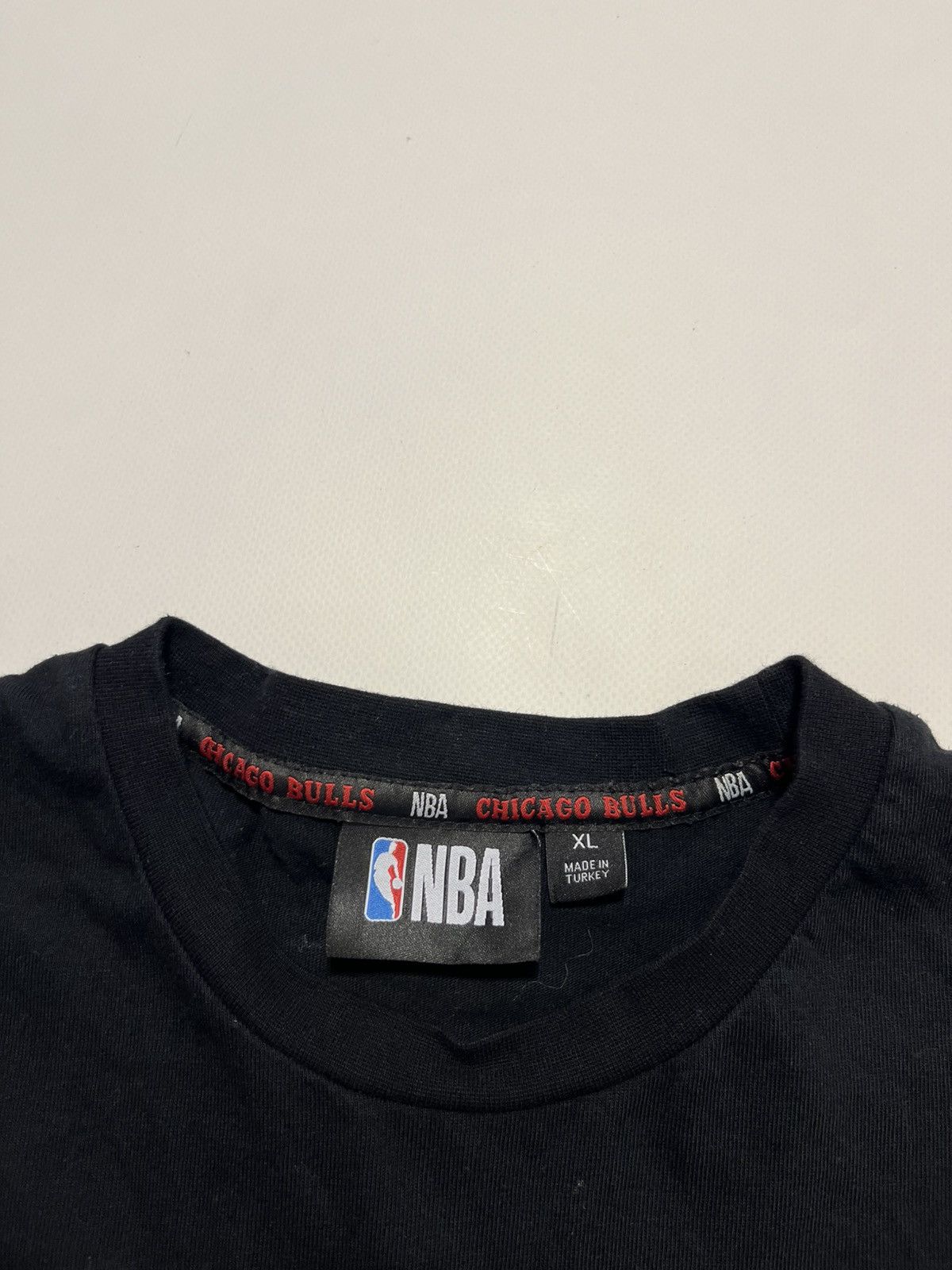 NBA Vintage Y2K CHICAGO BULLS NBA LAVINE Tee Streetwear Style Size US XL / EU 56 / 4 - 2 Thumbnail