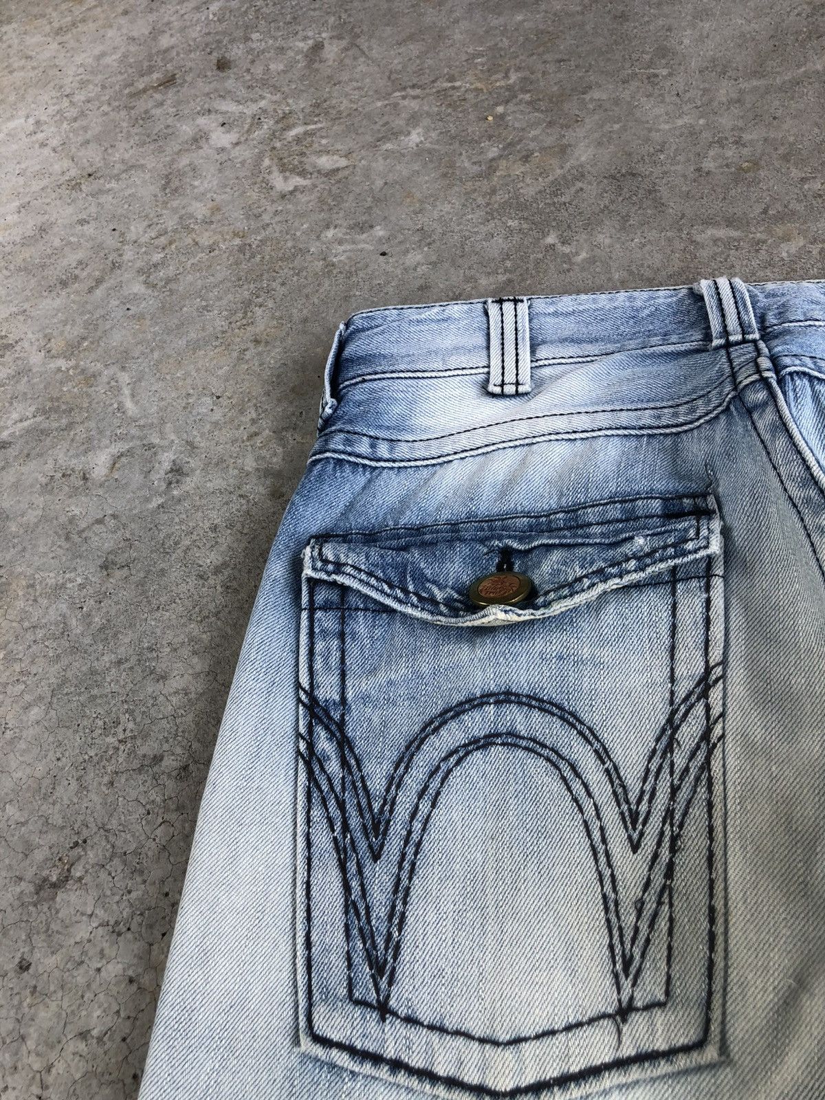 Who Decides War Japanese Edwin Blue Trip Flared Jeans Mud Wash Distressed Size US 32 / EU 48 - 16 Thumbnail