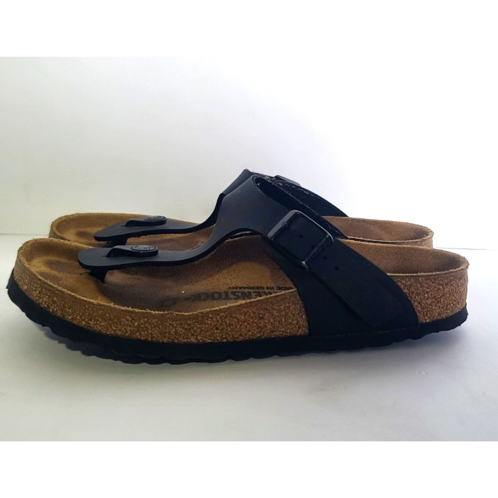 Birkenstock Birkenstock Womens Black Leather Gizeh Sandal EUR 38 US 7 Size US 7 / IT 37 - 2 Thumbnail