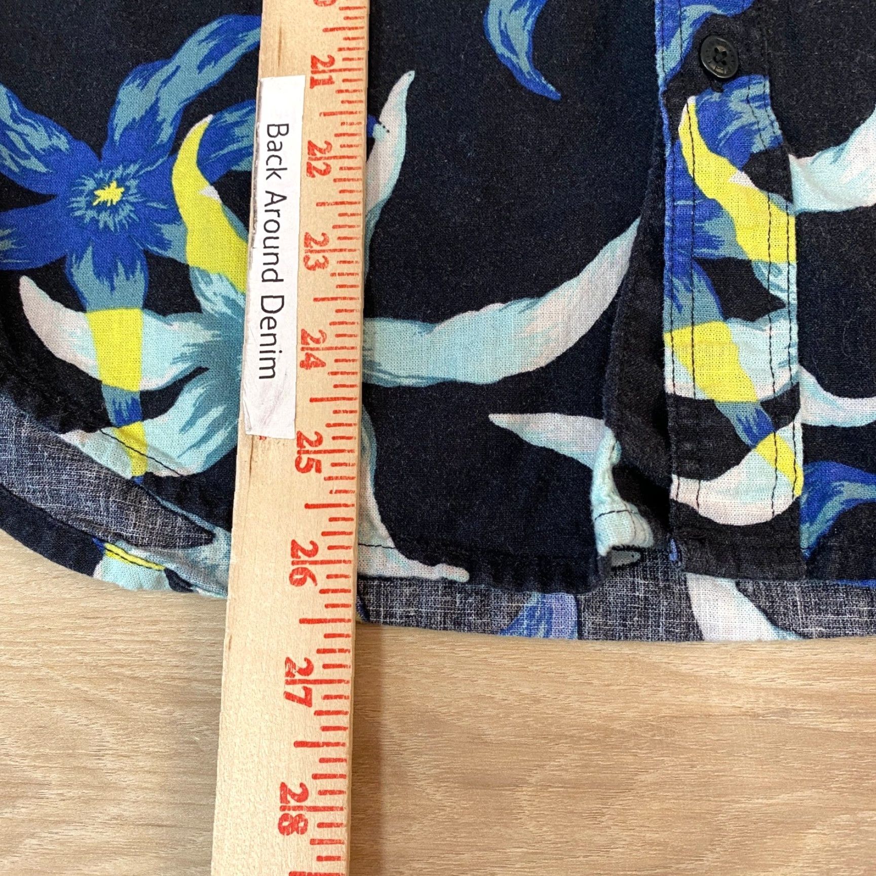 Levi's Levi's Shirt Mens Small Standard Fit Short Sleeve Button-Up Black Floral Print Hawaiian Casual Mens Size US S / EU 44-46 / 1 - 6 Thumbnail