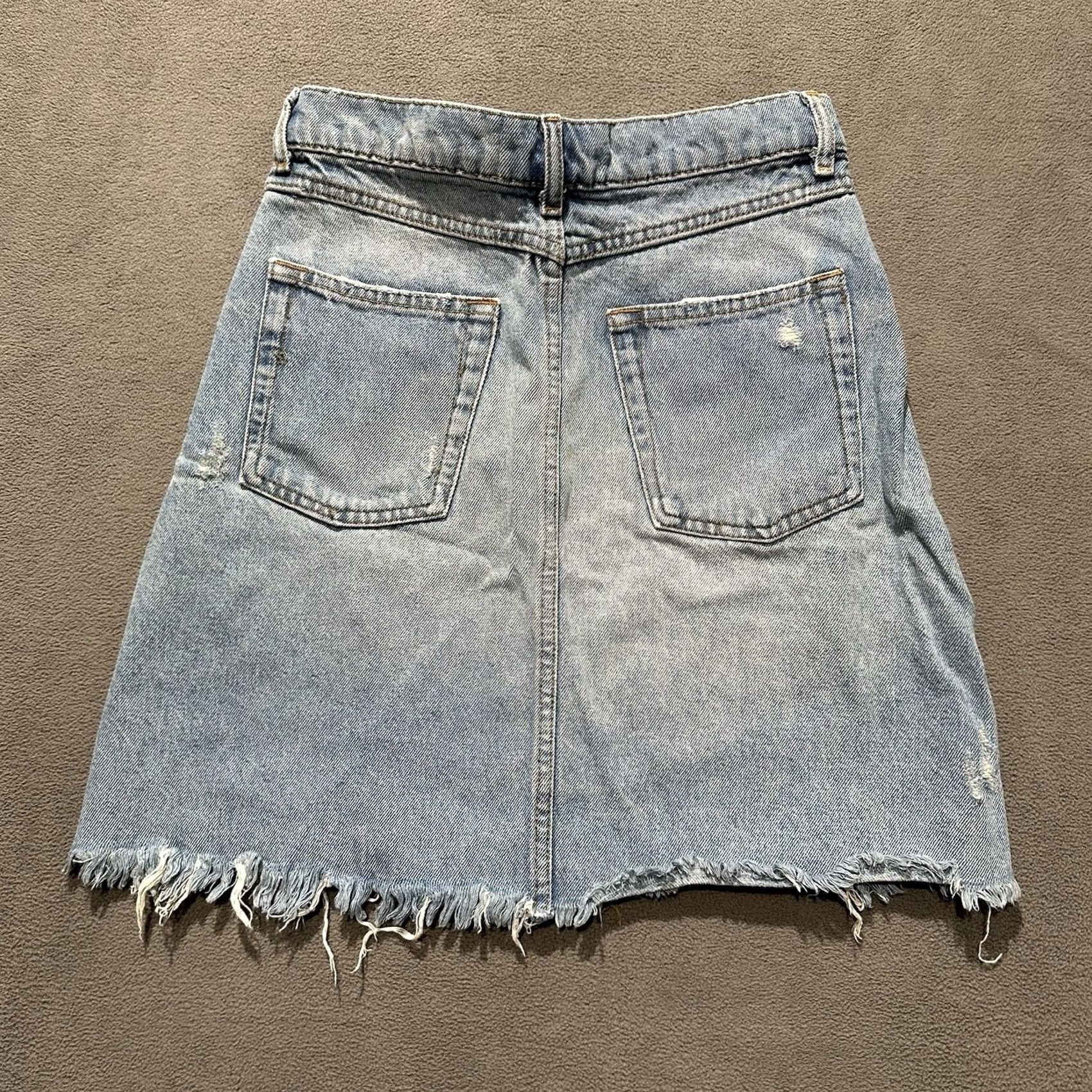 Zara Zara Woman Denim Mini Skirt XS Blue Frayed Hem Distressed GUC Womens Size 26" / US 2 / IT 38 - 2 Thumbnail