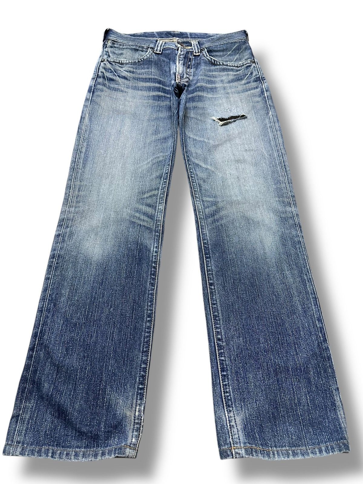 Japanese Brand × Wrangler Wrangler Vintage Distressed Wideleg Loose Style With Faded Size US 30 / EU 46 - 1 Thumbnail
