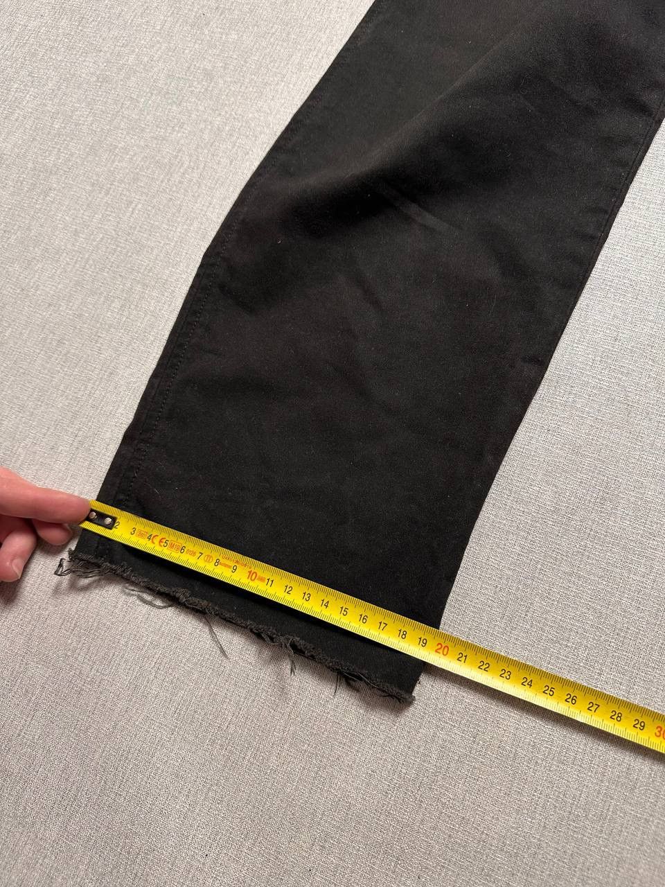 Helmut Lang Helmut Lang Black Side Adjuster Trousers Raw Hem Pants Size US 34 / EU 50 - 24 Thumbnail