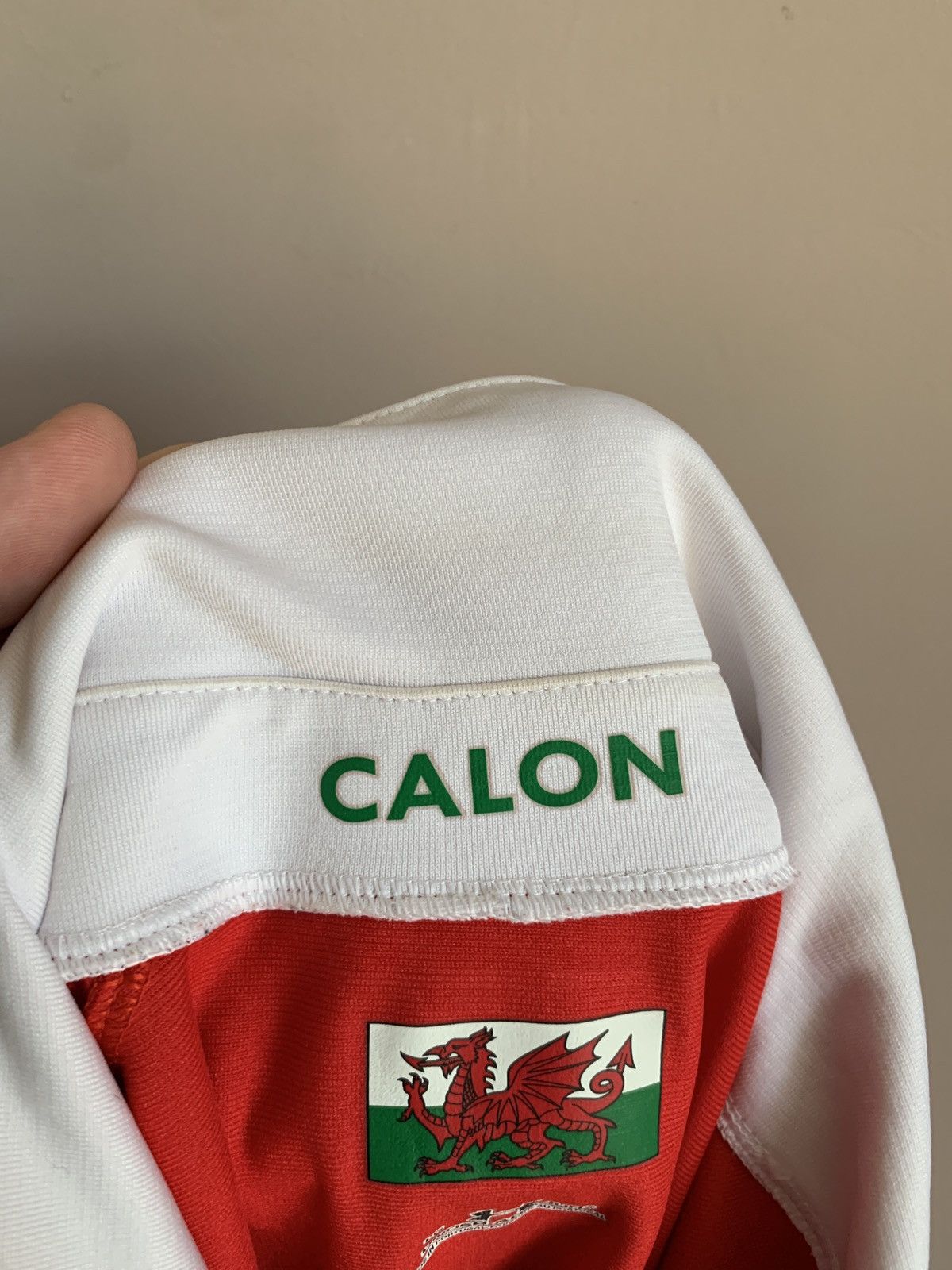 Under Armour Wales 2008 Home Rugby Union Shirt Under Armor Jersey Size L Size US L / EU 52-54 / 3 - 7 Thumbnail