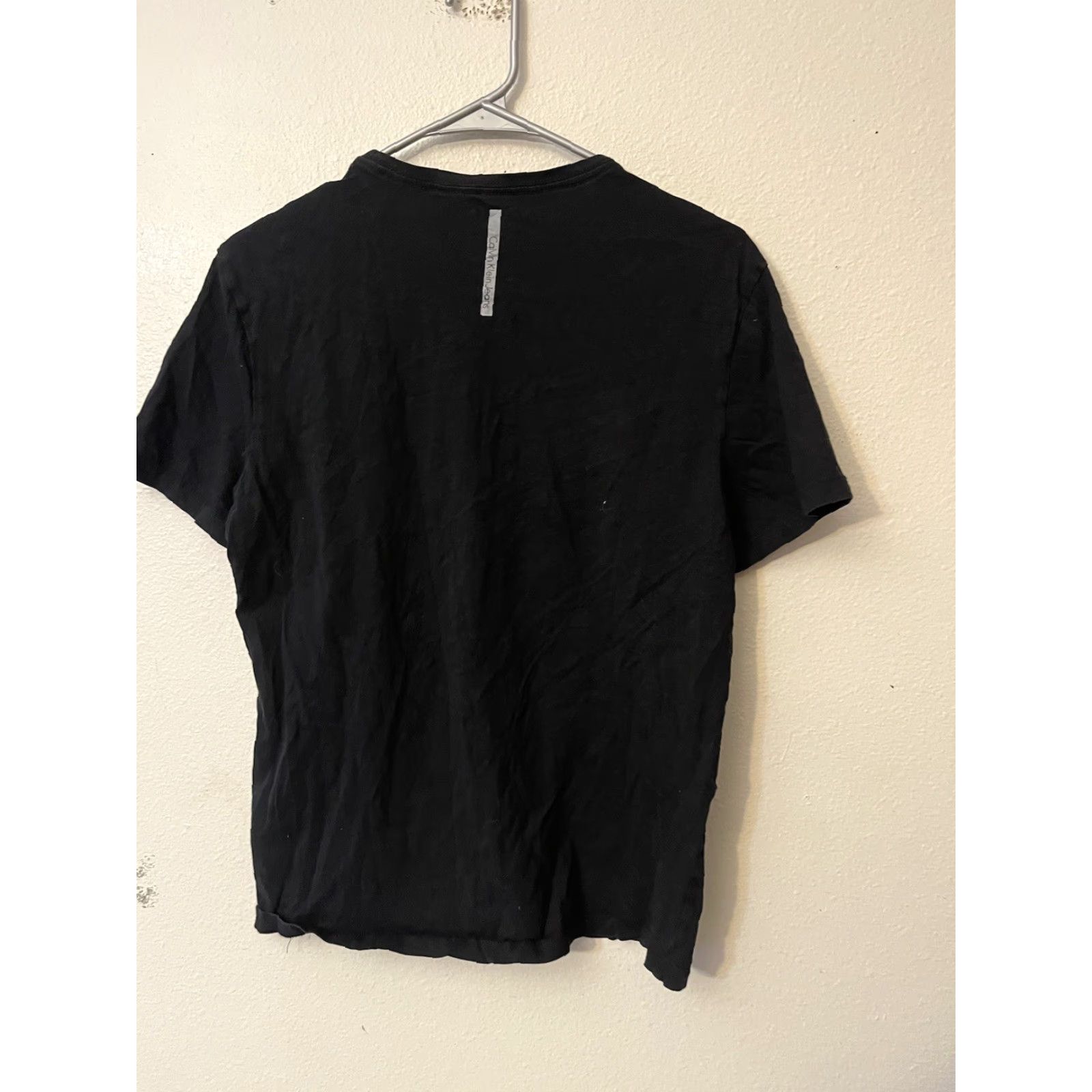 Calvin Klein Calvin Klein Jeans Men Black Graphic Tee Short Sleeve Tee M Logo Shirt Mens Size US 31 - 3 Thumbnail
