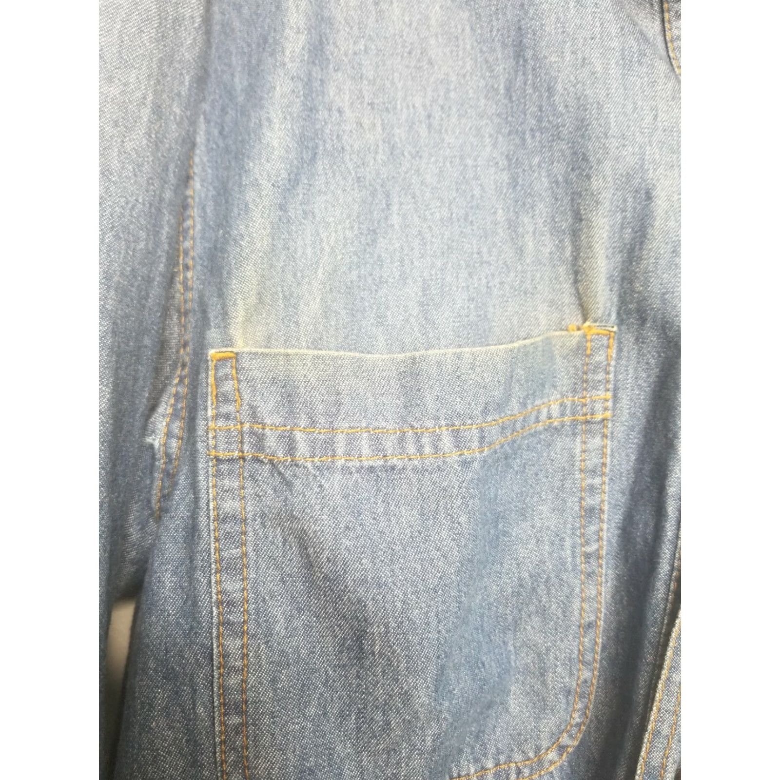 Fubu VINTAGE FUBU Button-Up Shirt Denim 90s Blue Red USA Mens L / Button Front / Long Sleeve / 100% Cotton / Spell Out / Solid / Country of Origin USA Size US L / EU 52-54 / 3 - 7 Thumbnail