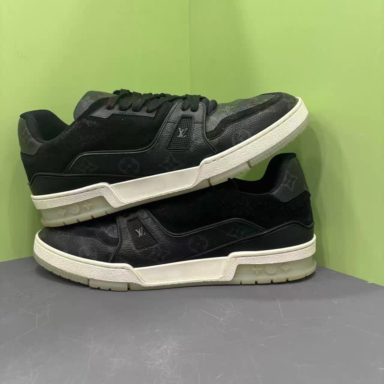 Louis Vuitton Louis Vuitton Trainer Sneakers K15 Size US 9 / EU 42 - 4 Thumbnail