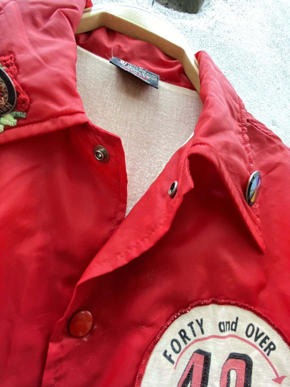 Vintage Vintage red nylon patch jacket Size US L / EU 52-54 / 3 - 8 Thumbnail