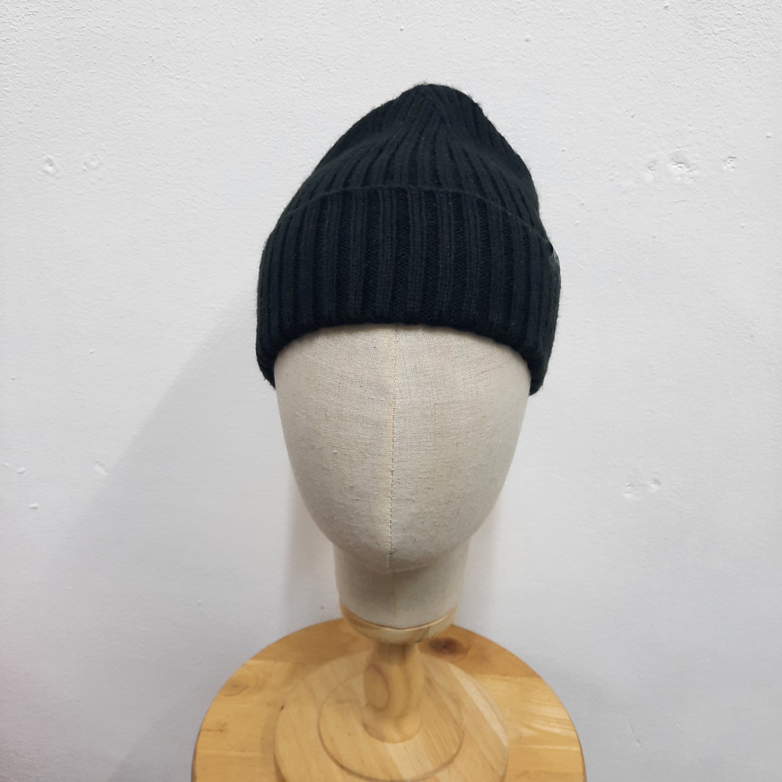 Columbia 🏔 Columbia patch outdoor style beanie hat Size ONE SIZE - 2 Thumbnail