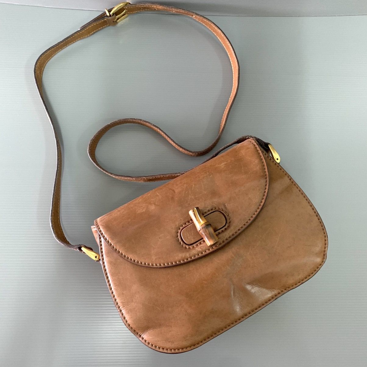 Gucci Gucci Bamboo Leather Vintage Slingbag Size ONE SIZE - 2 Thumbnail