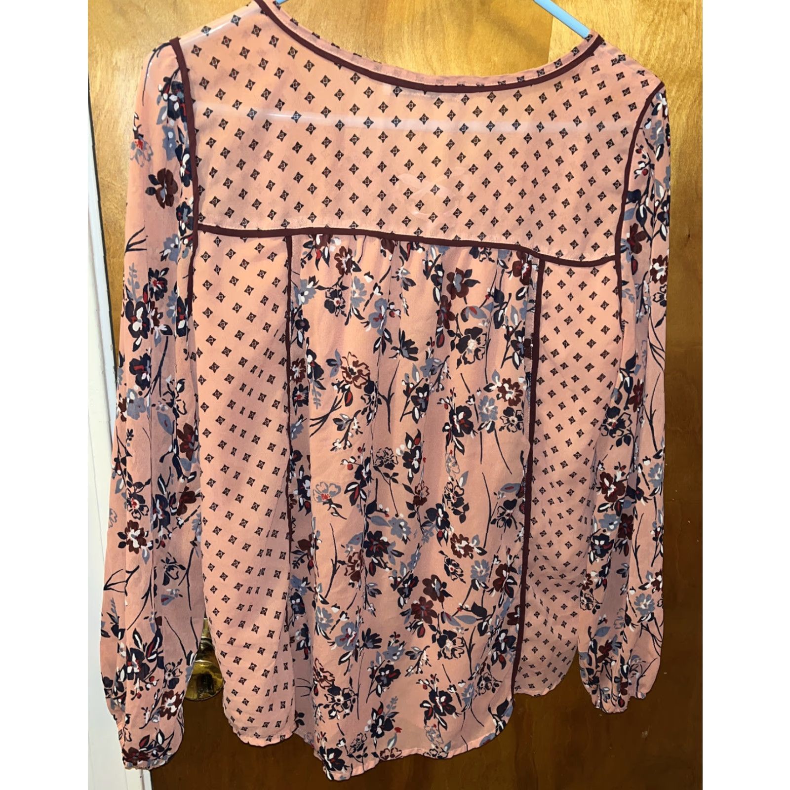 Abercrombie & Fitch Abercrombie & Fitch Women Pink Mauve Floral BOHO Lace Up Peasant Top Medium Blouse Style Size M / US 6-8 / IT 42-44 - 2 Thumbnail