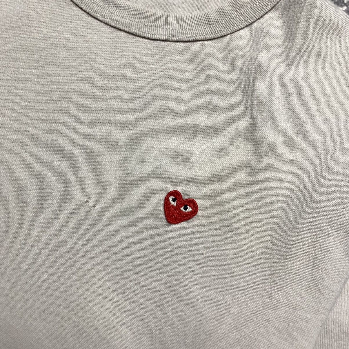 Comme des Garcons Luxury Play Comme Des Garçons small logo y2k designer tee Size S / US 4 / IT 40 - 3 Thumbnail