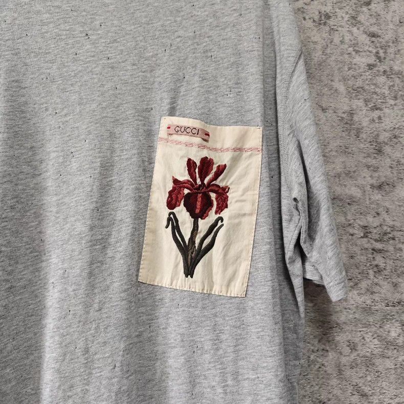 Gucci Gucci Pocket rose, broken hole to make old, short sleeves Size US M / EU 48-50 / 2 - 3 Thumbnail