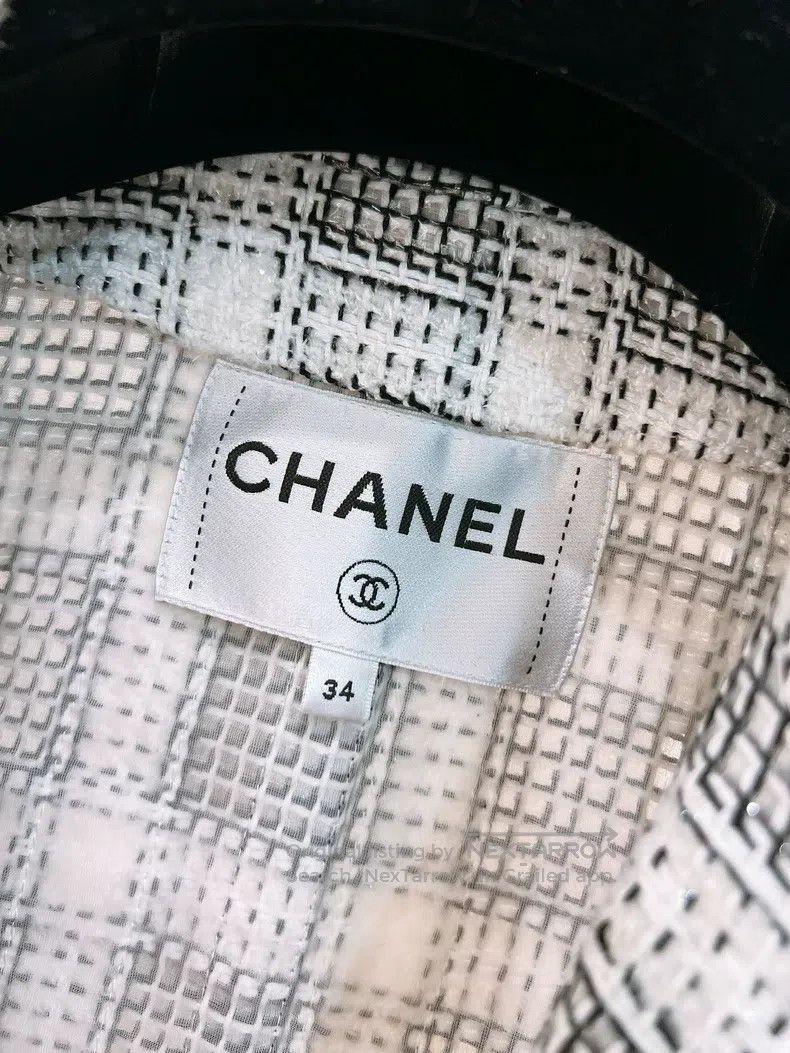 Chanel Chanel Black and white knitted plaid jacket Size XXS / US 00 / IT 34 - 7 Thumbnail