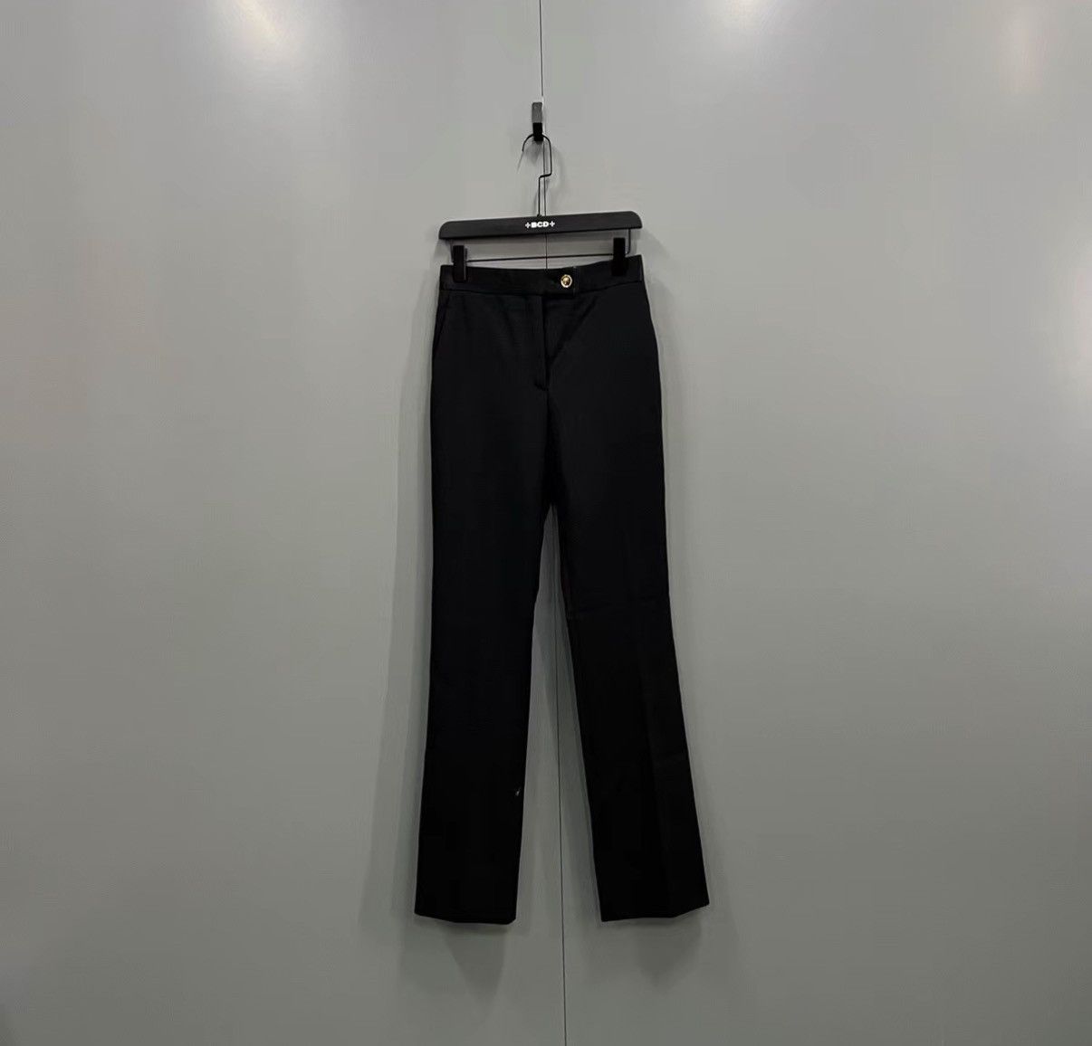 Louis Vuitton Louis Vuitton Black Straight-Leg Trousers J41 Size 25" / US 0 / IT 36 - 1 Thumbnail