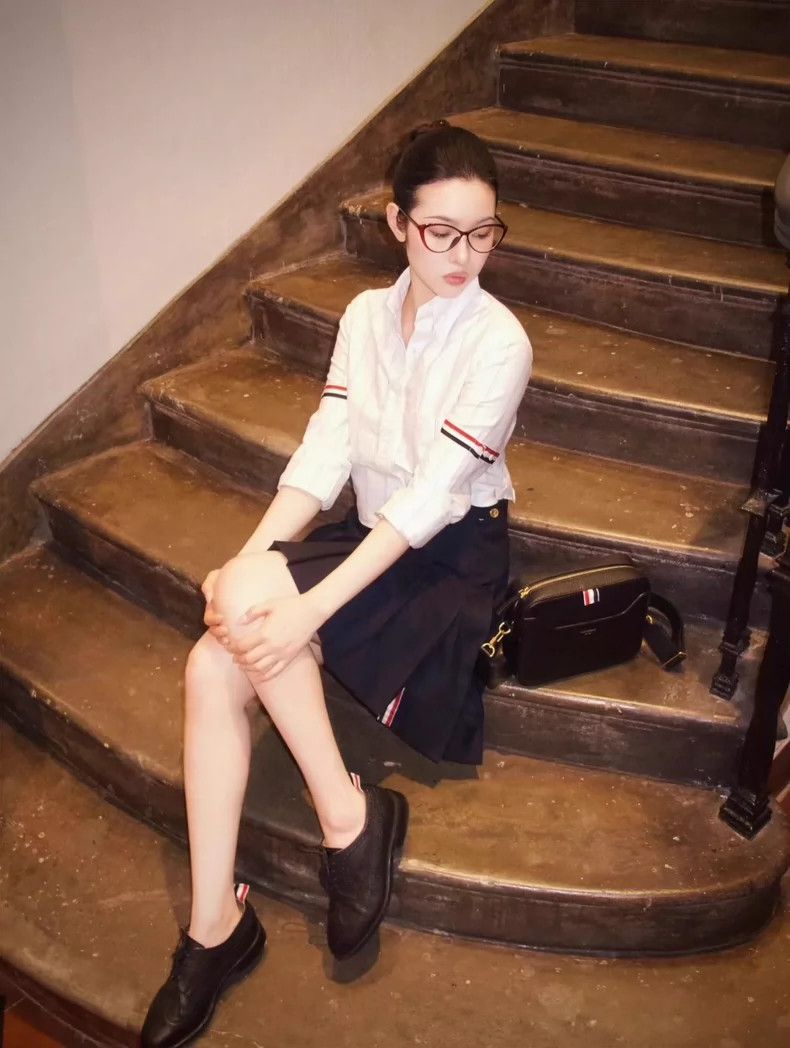 Thom Browne Thom Browne Classic pleated skirt 2505-Nextarrow Size 27" / US 4 / IT 40 - 8 Thumbnail