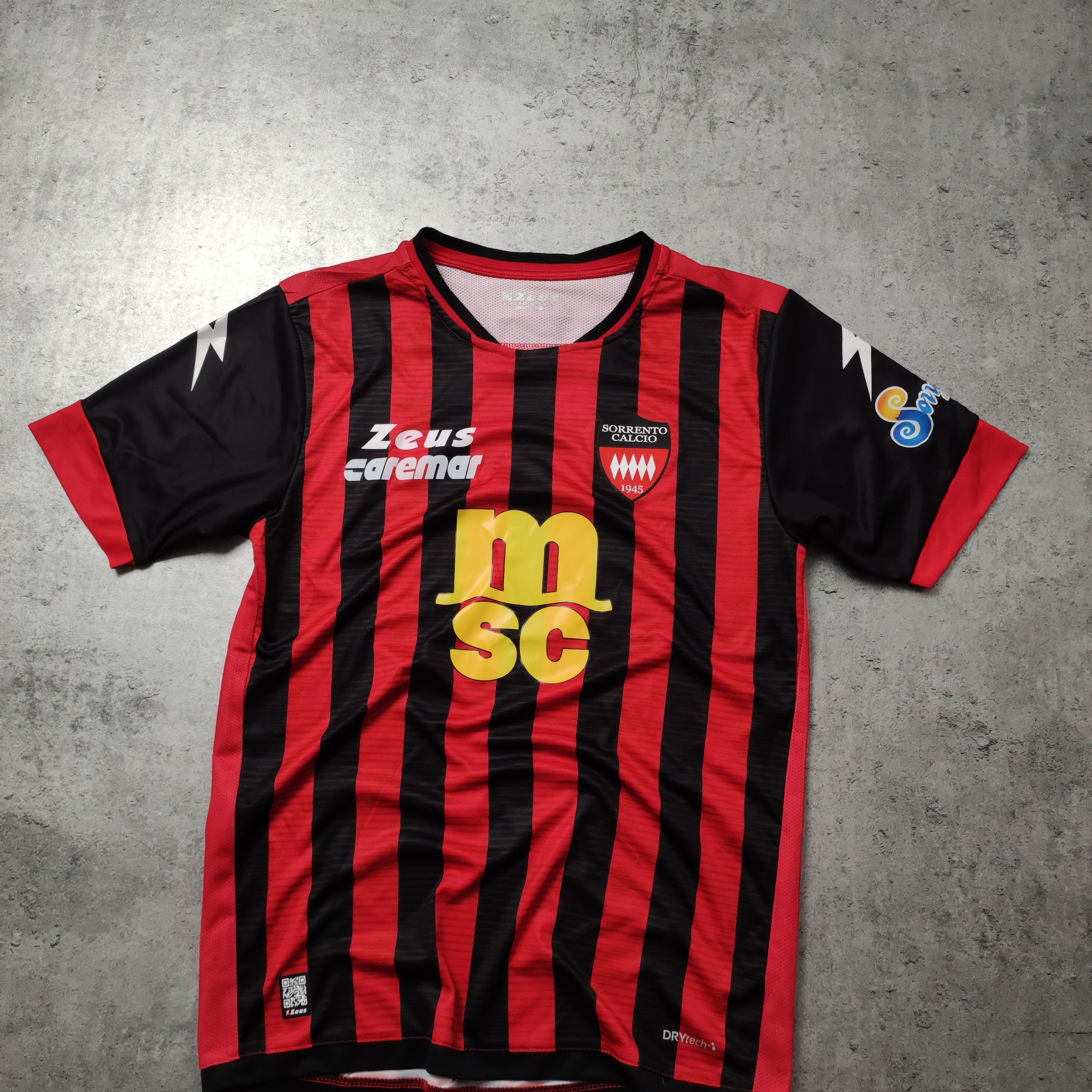 Vintage RARE Sorrento Calcio Serie C Home Football Italy Jersey Size US S / EU 44-46 / 1 - 2 Thumbnail