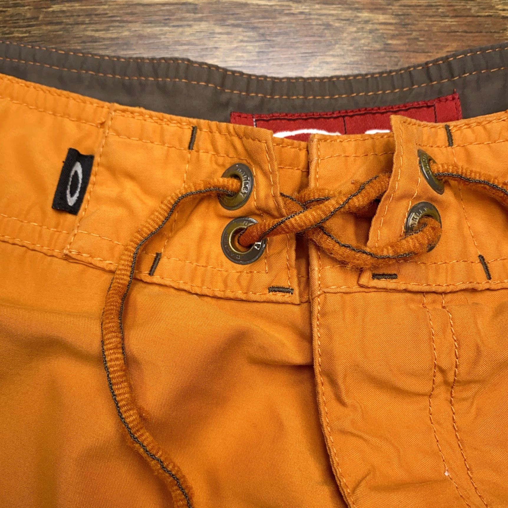 Oakley Oakley Cargo Swim Trunks Adult 30 Orange Mens Bottoms Trunks Beach Pockets 100% Polyester Regular Men Size US 30 / EU 46 - 4 Thumbnail