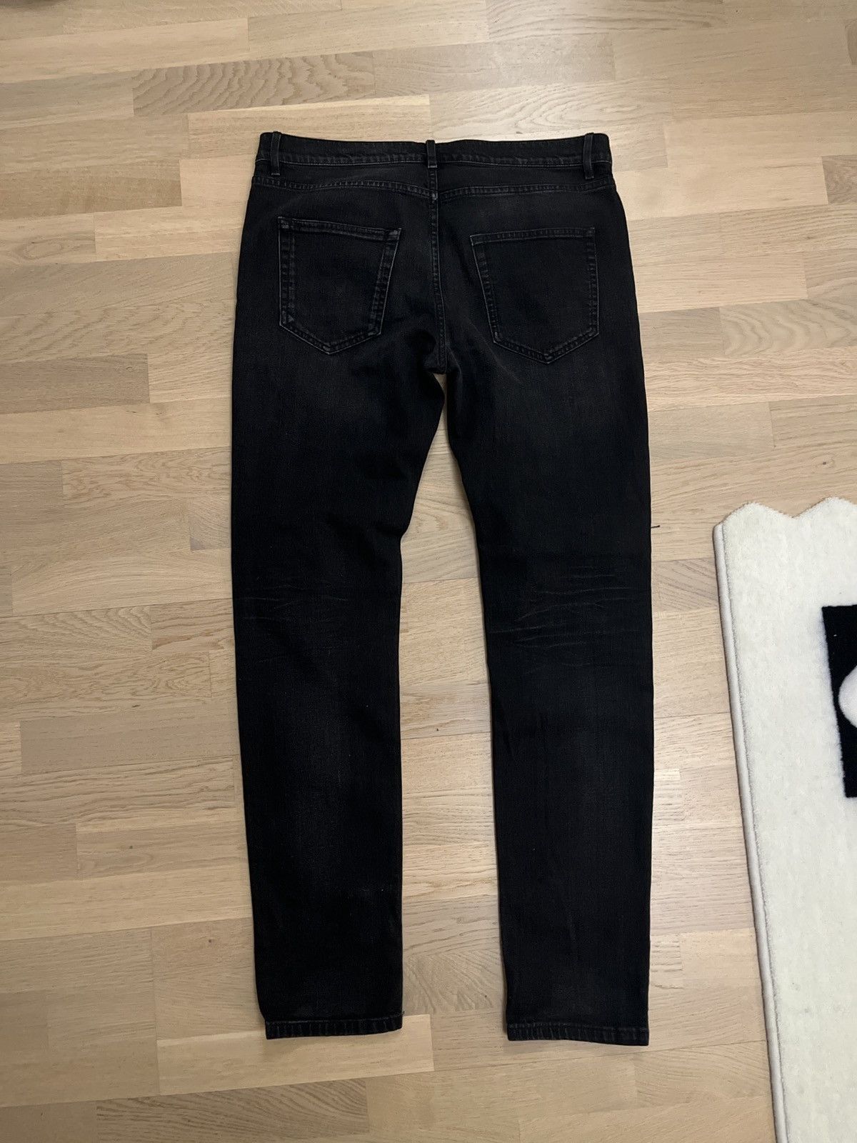 Balenciaga Balenciaga SS18 Archetype Destroyed Knee Black Jeans Size US 33 - 2 Thumbnail