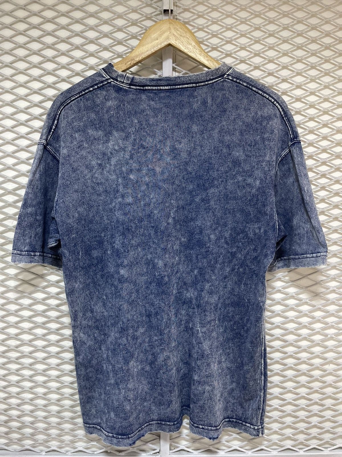 Japanese Brand NIKO AND.. x DISNEY BLUE DENIM tshirt Size US L / EU 52-54 / 3 - 9 Thumbnail