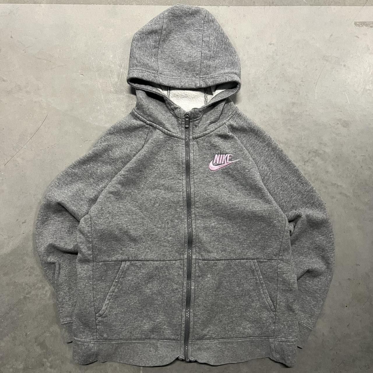 Nike Crazy vintage Y2K/2000s Grey With Pink Swoosh Nike Zip up Hoodie Essential! Size US S / EU 44-46 / 1 - 1 Thumbnail