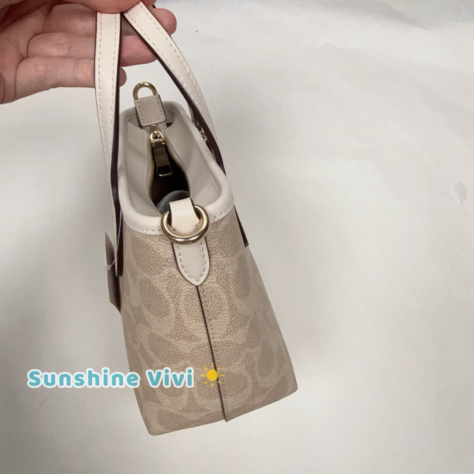 Coach NWT COACH City Mini Tote Bag CW032 Sand Chalk Size ONE SIZE - 4 Thumbnail