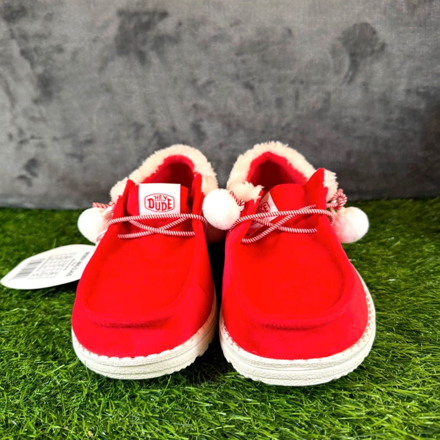 Vintage Hey Dude Loafers Womens Red Christmas Mrs Claus Faux Fur Pom Poms Slip On Size 6 EU 37 US 6 NWT Size US 7 / IT 37 - 3 Thumbnail