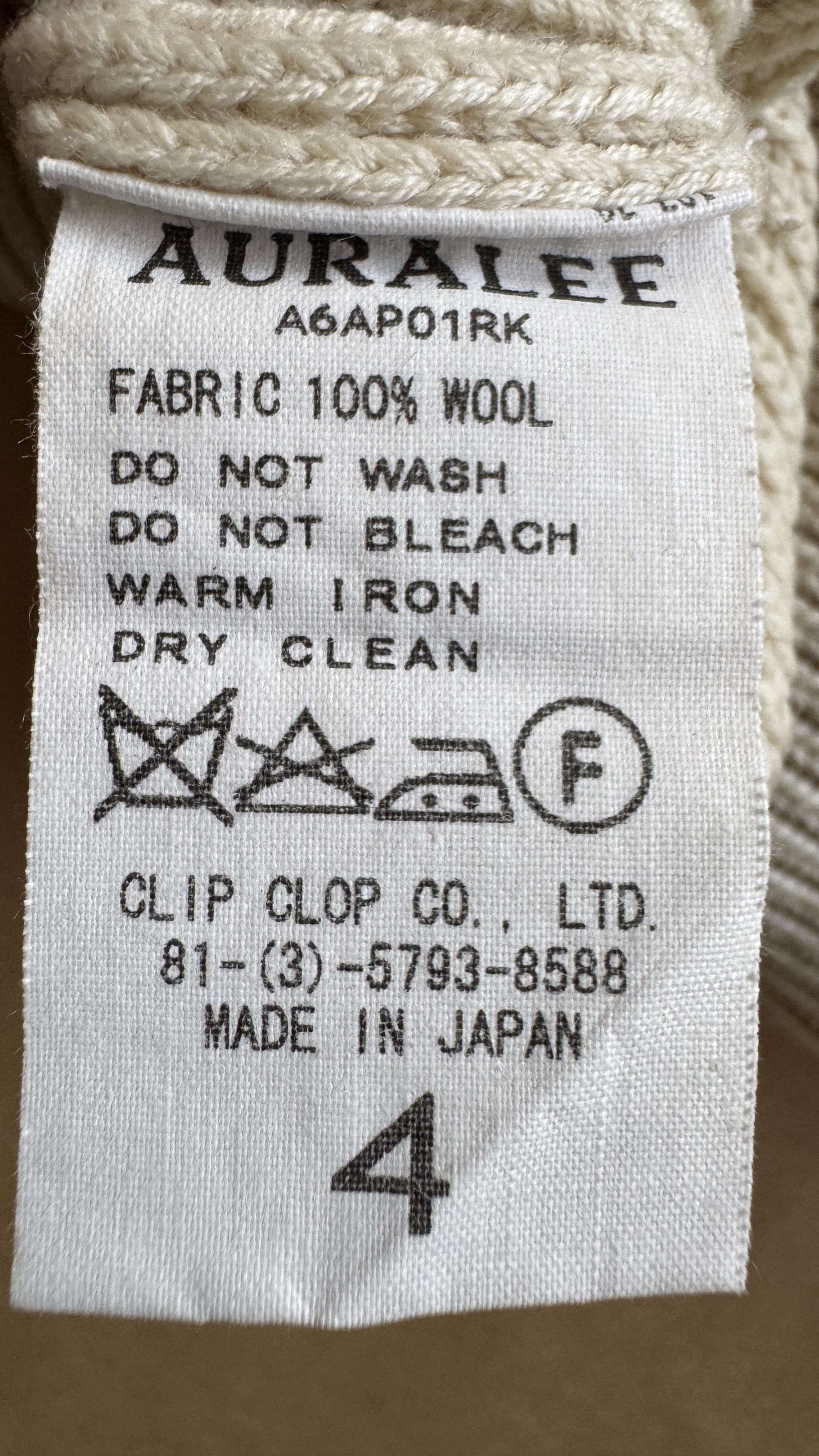 Auralee aa . 4 . as new . SUPER FINE WOOL RIB KNIT BIG P/O .A6AP01RK Size US S / EU 44-46 / 1 - 19 Thumbnail